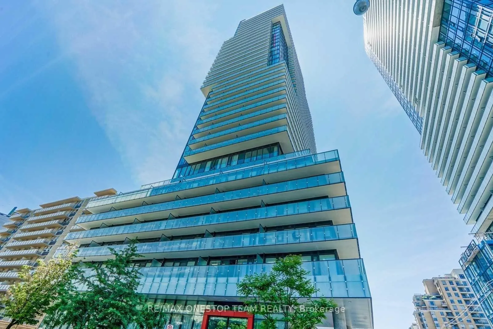 Photo 1 of Unit 1602, 185 Roehampton Avenue, Toronto, Mount Pleasant West — HOMEH