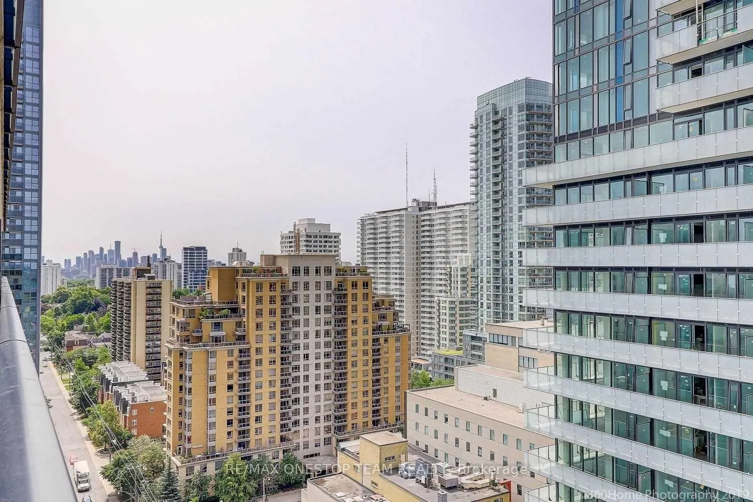 Photo 15 of Unit 1602, 185 Roehampton Avenue, Toronto, Mount Pleasant West — HOMEH