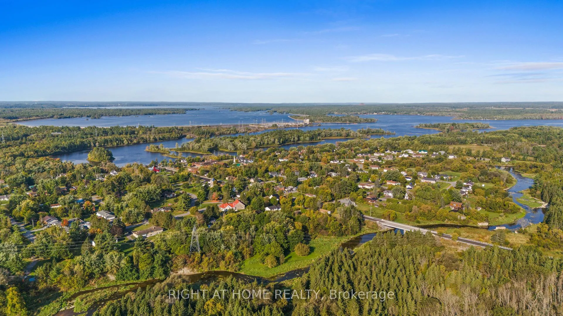 Photo 10 of 108 Old Ship Road, Ottawa, Fitzroy — HOMEH