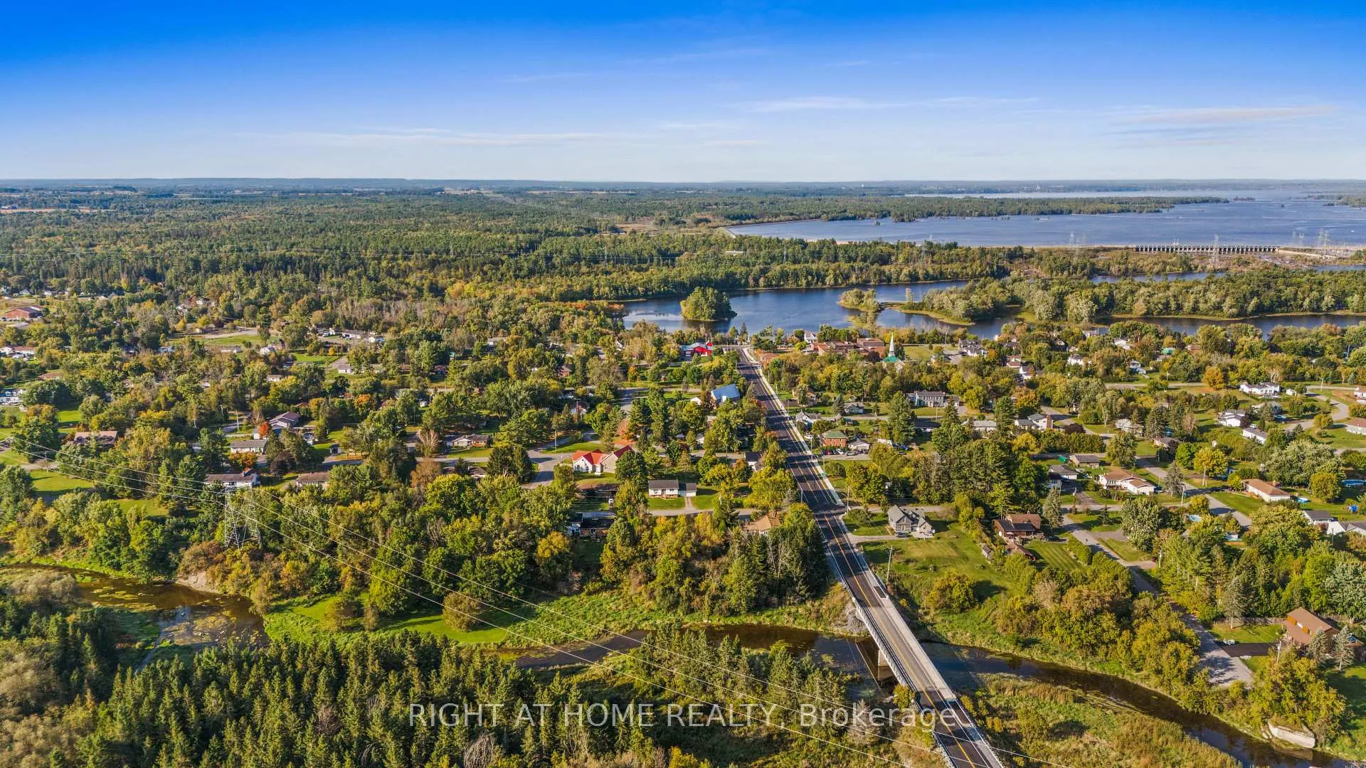 Photo 17 of 108 Old Ship Road, Ottawa, Fitzroy — HOMEH