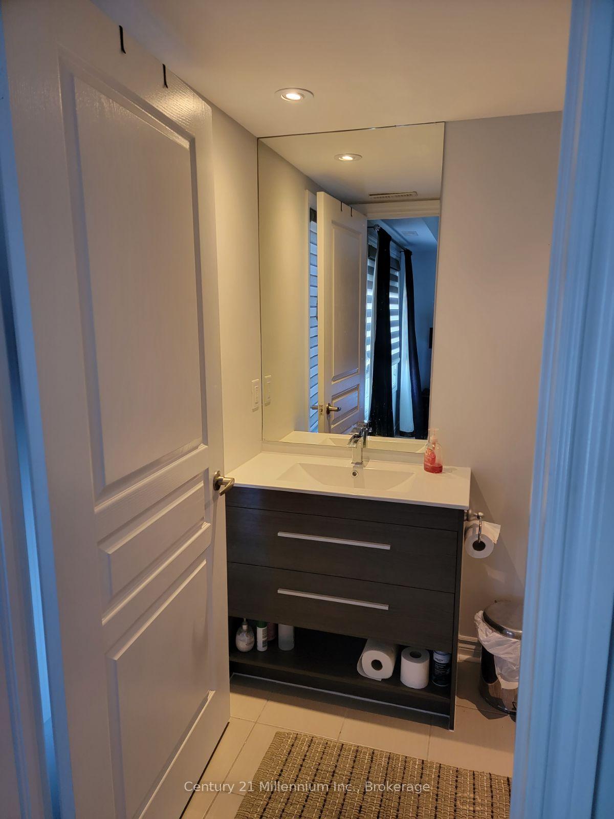 Photo 9 of Unit 208, 10 Brandy Lane Drive, Collingwood — HOMEH