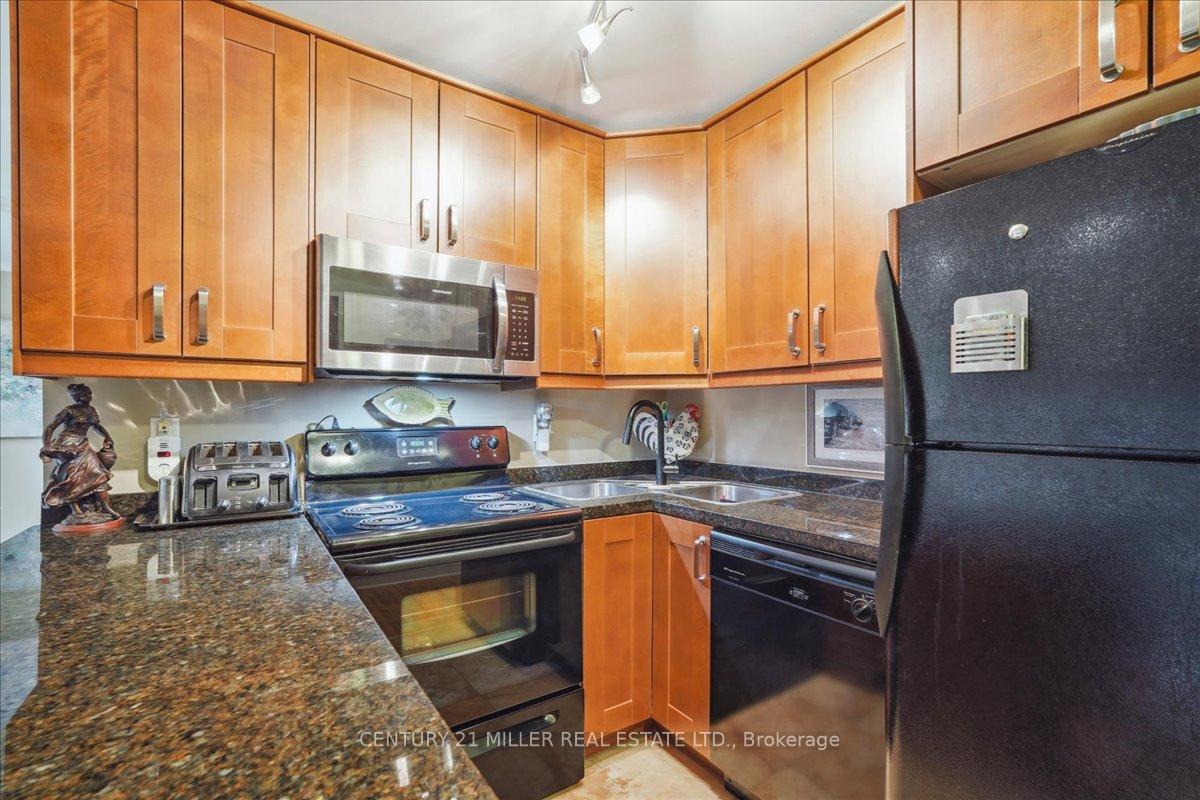 Photo 6 of Unit 103, 2550 Bathurst Street, Toronto, Forest Hill North — HOMEH