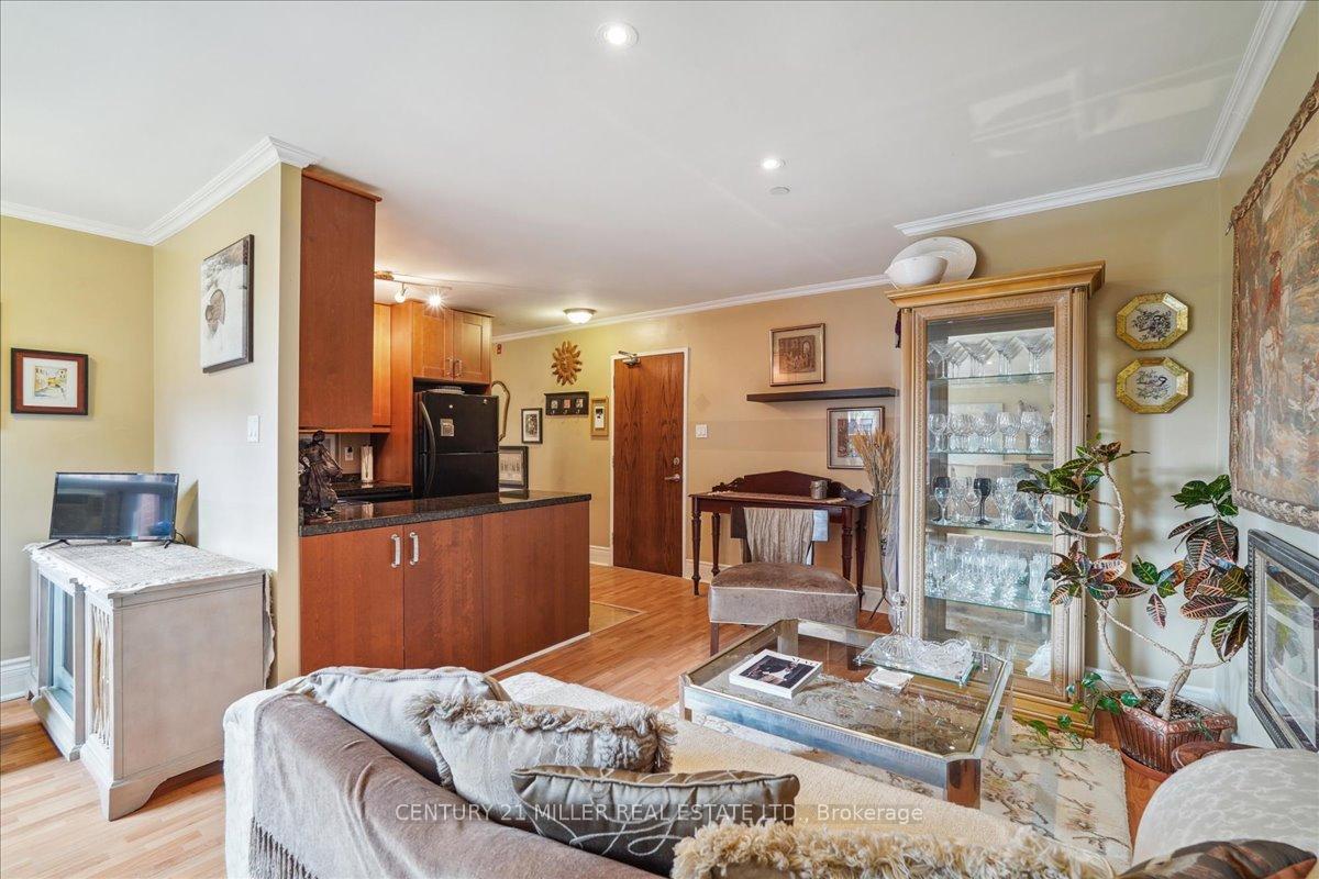 Photo 9 of Unit 103, 2550 Bathurst Street, Toronto, Forest Hill North — HOMEH