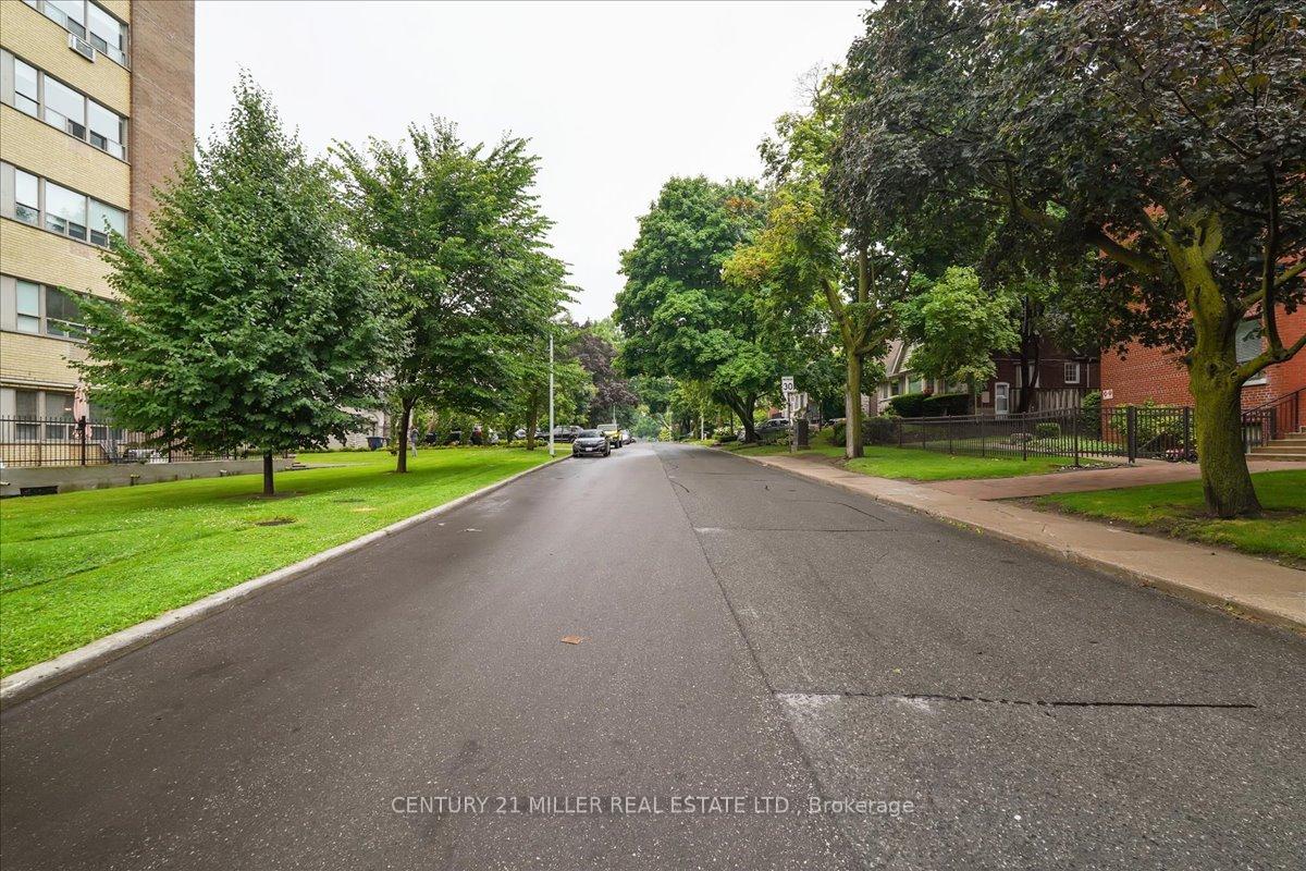 Photo 21 of Unit 103, 2550 Bathurst Street, Toronto, Forest Hill North — HOMEH