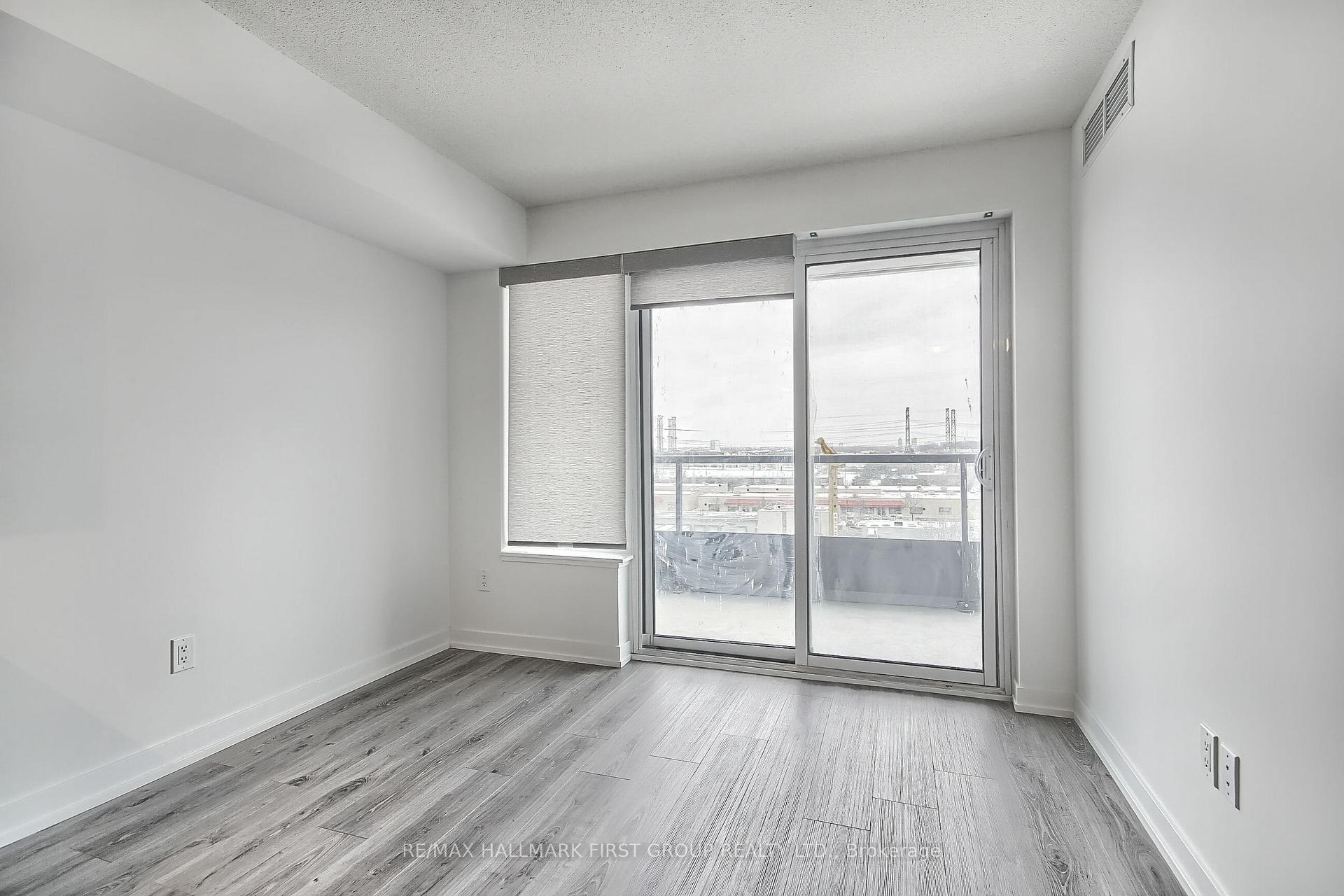 Photo 15 of Unit 908, 1480 Bayly Street, Pickering, Bay Ridges — HOMEH