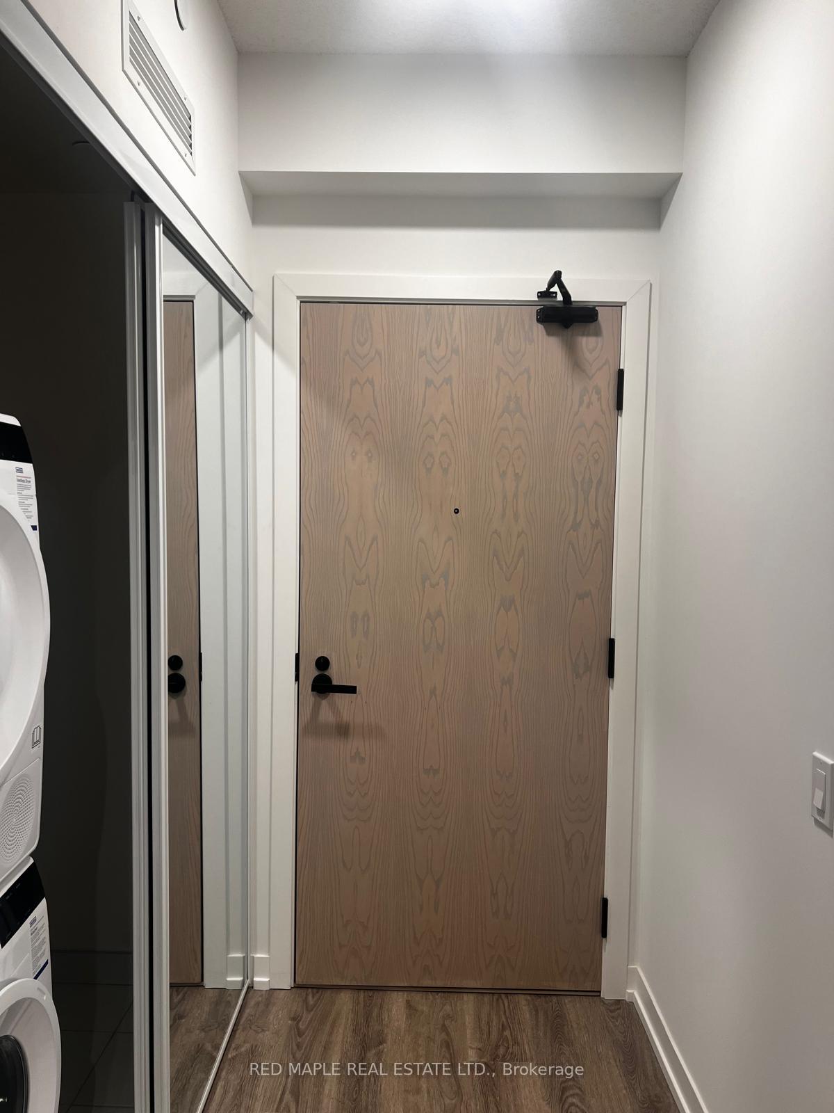 Photo 10 of Unit 3210, 8 Interchange Way, Vaughan, Vaughan Corporate Centre — HOMEH