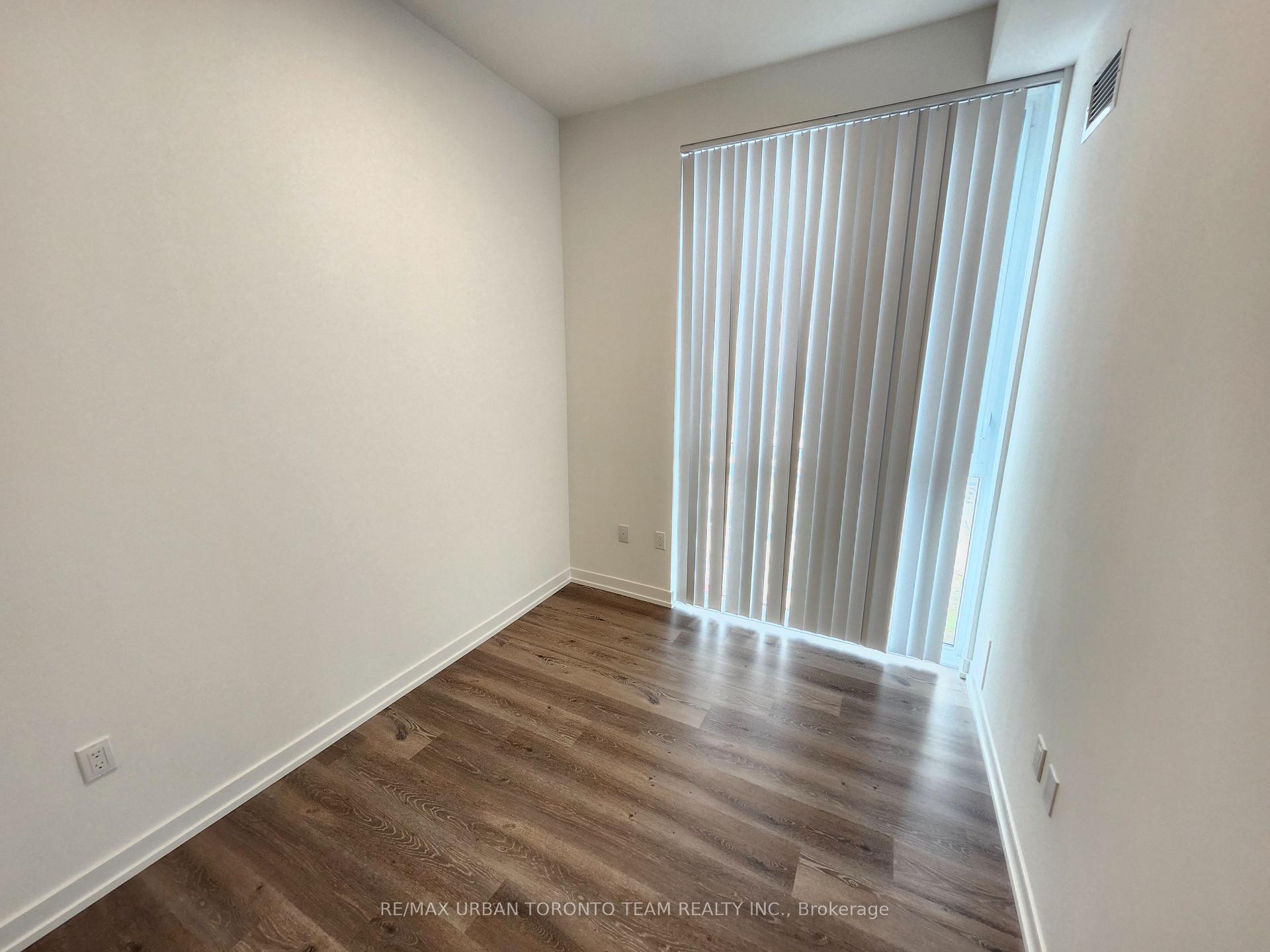 Photo 5 of Unit 3705, 225 Commerce Street, Vaughan, Vaughan Corporate Centre — HOMEH