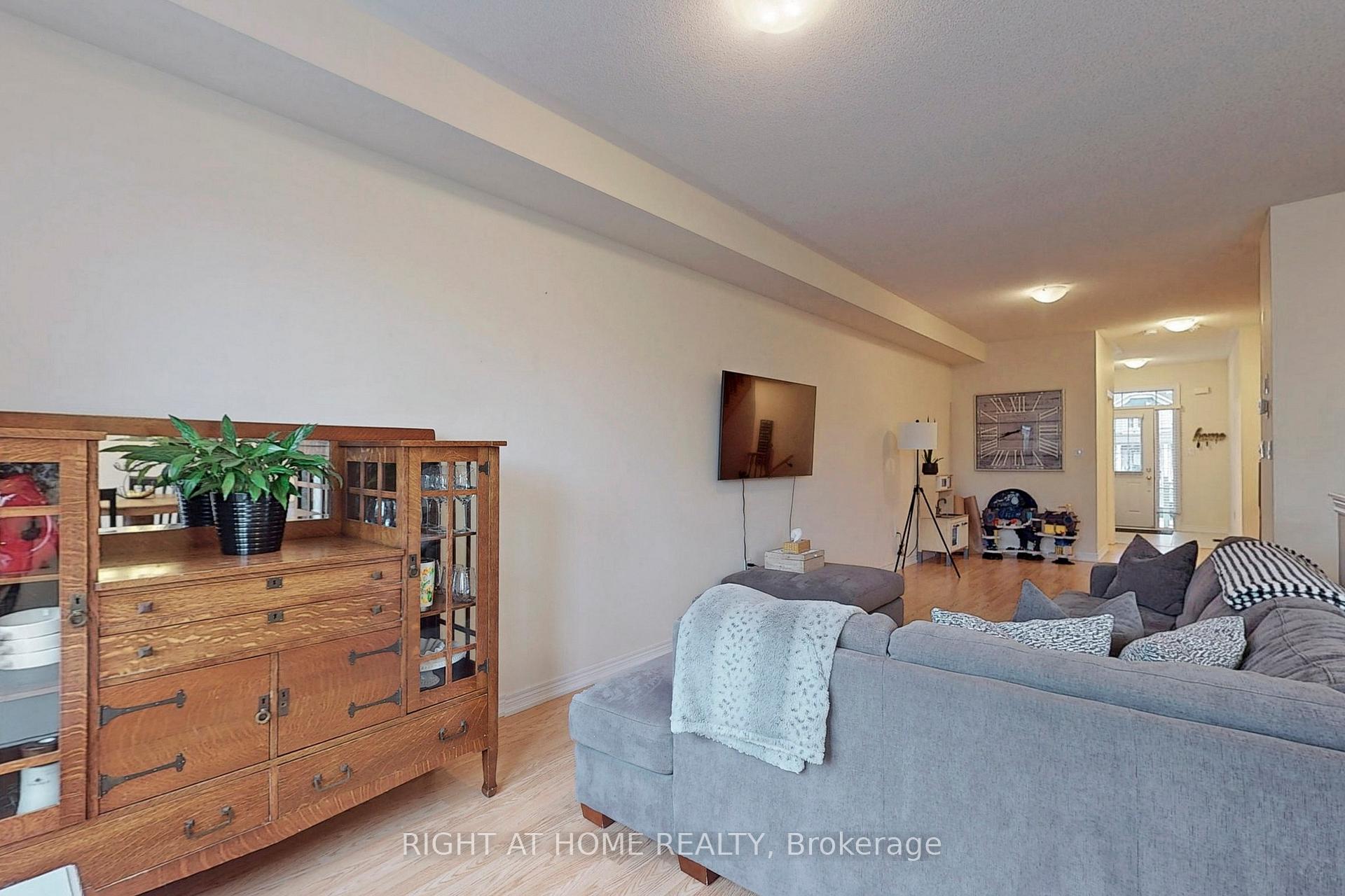 Photo 12 of 43 Greenwood Drive, Essa, Angus — HOMEH