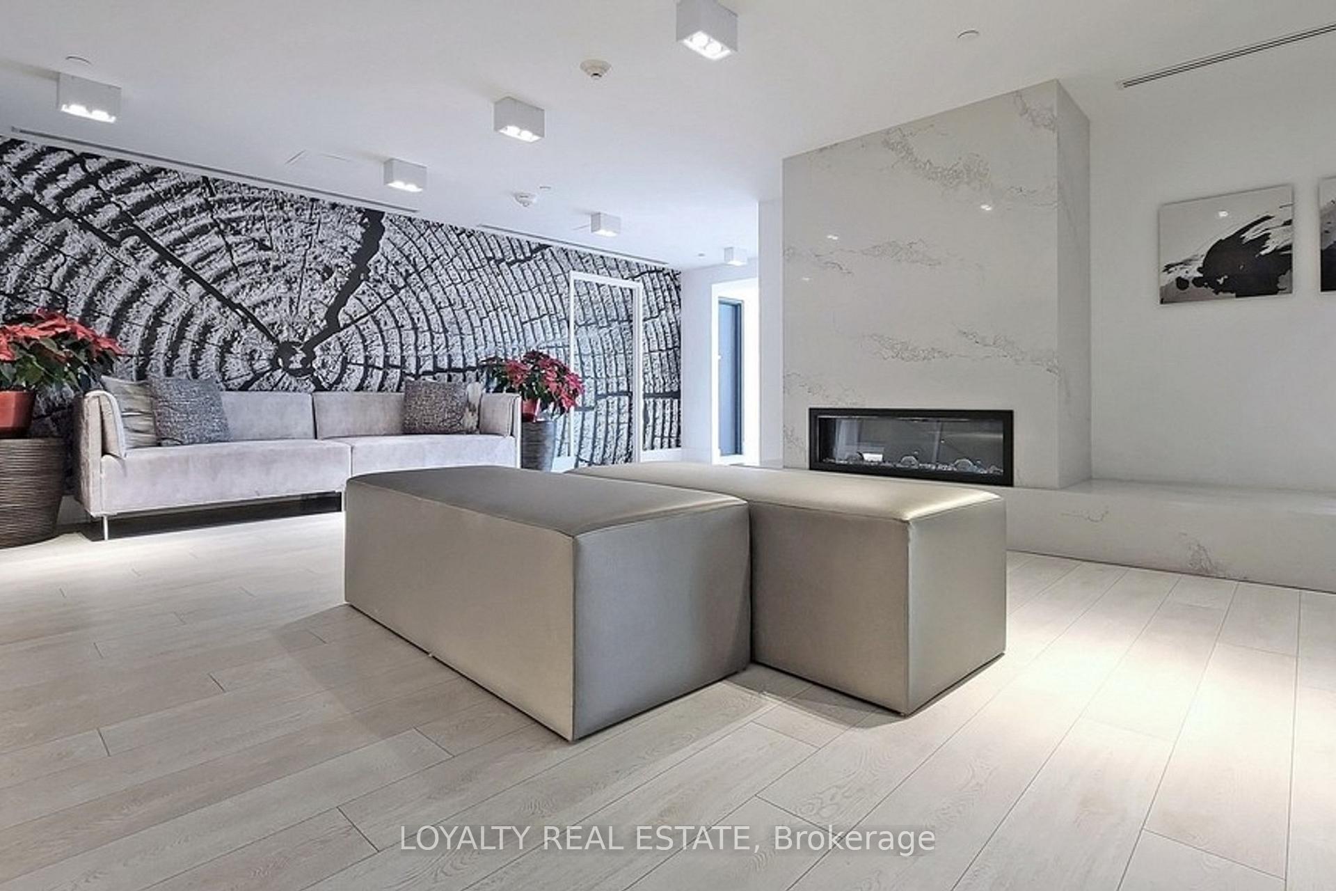 Photo 8 of Unit 901, 2916 Hwy7 Road, Vaughan, Concord — HOMEH