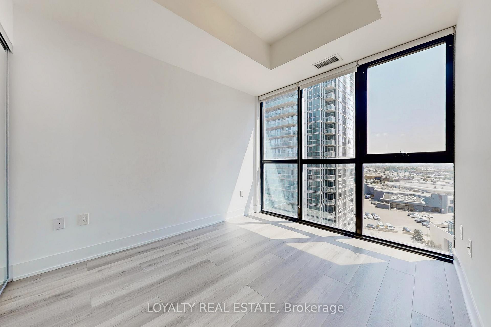 Photo 22 of Unit 901, 2916 Hwy7 Road, Vaughan, Concord — HOMEH