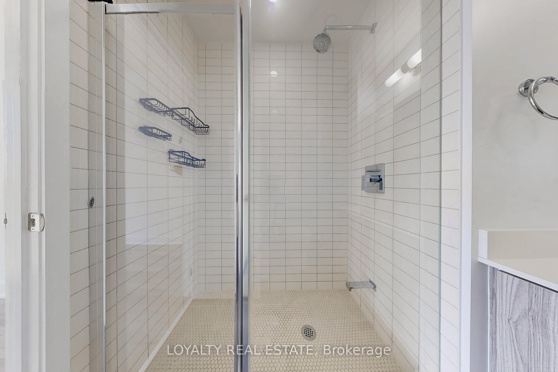 Photo 26 of Unit 901, 2916 Hwy7 Road, Vaughan, Concord — HOMEH