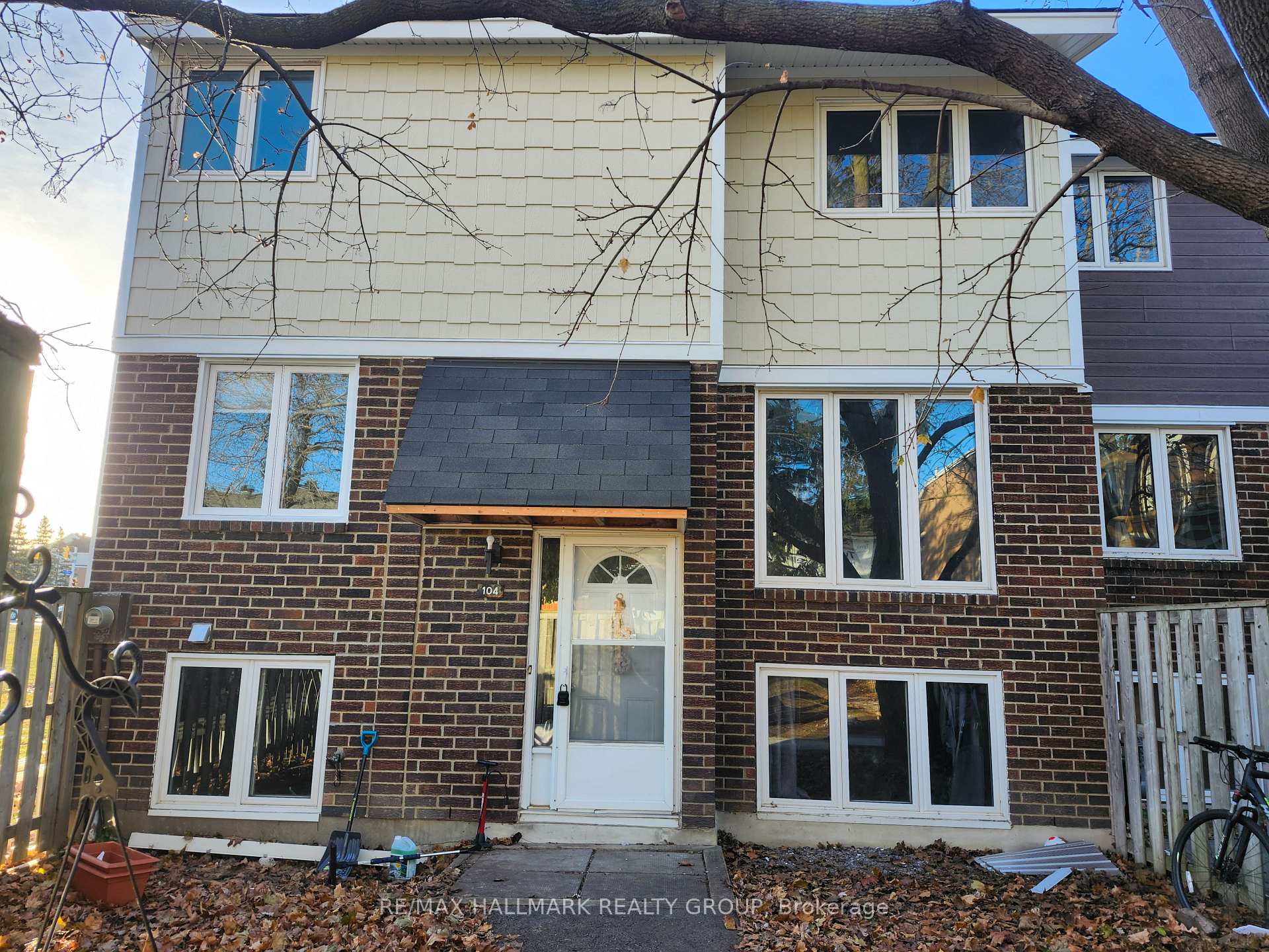 Photo 1 of 104 Salter Crescent, Ottawa, Kanata - Beaverbrook — HOMEH