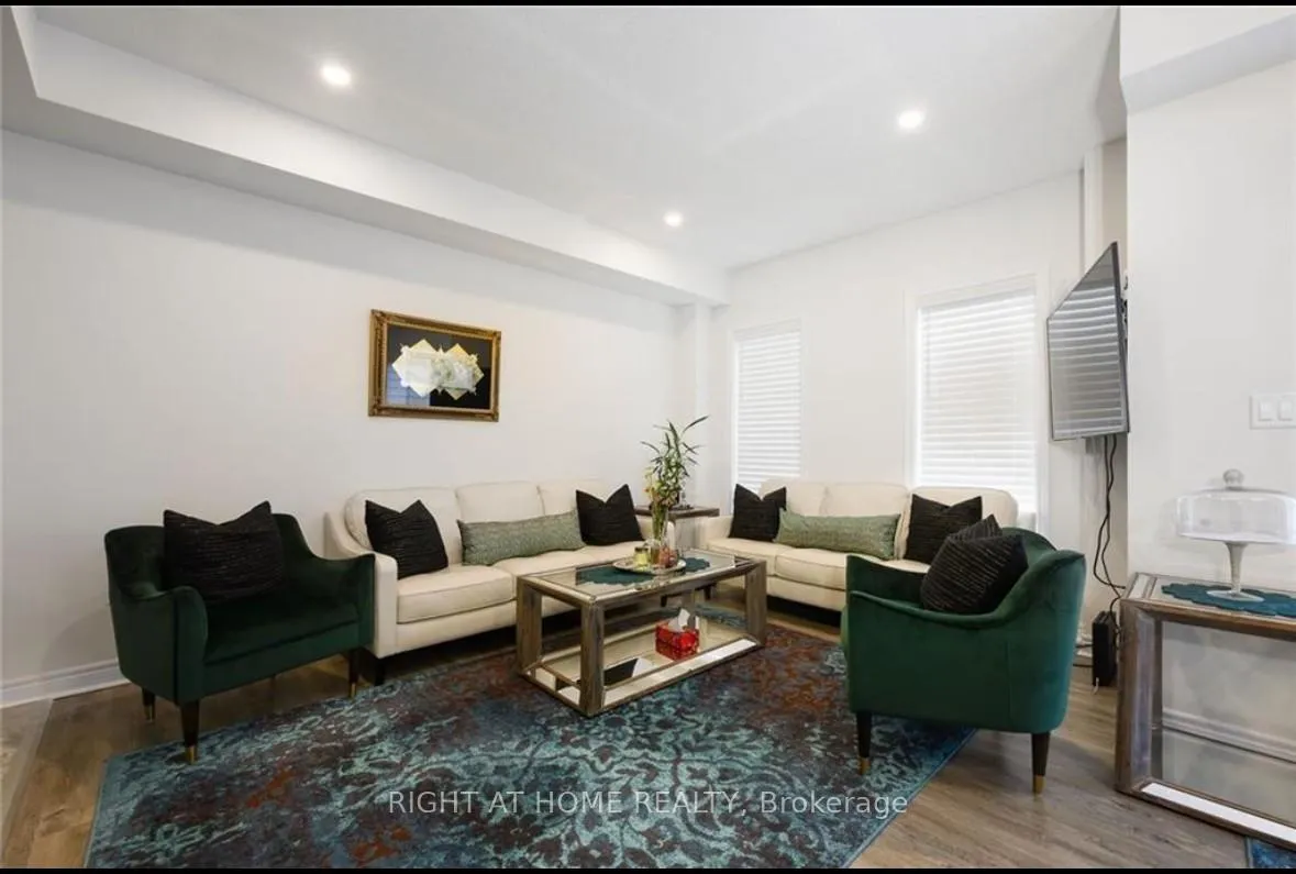 Photo 5 of 31 Cleland Avenue, Hamilton, Meadowlands — HOMEH