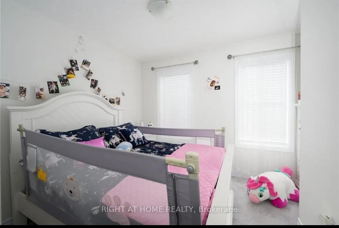 Photo 14 of 31 Cleland Avenue, Hamilton, Meadowlands — HOMEH