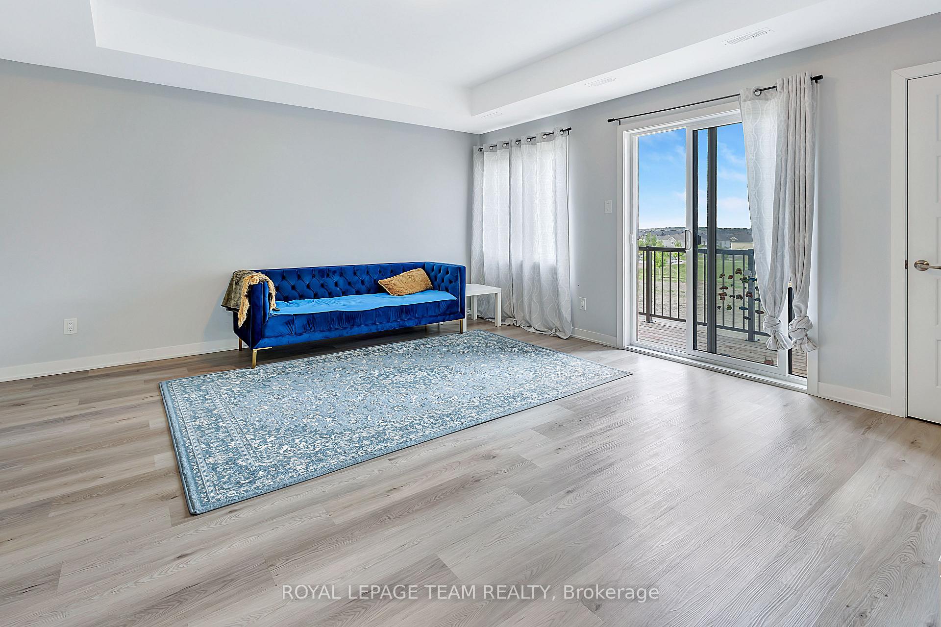 Photo 4 of 518 Parnian Private, Ottawa, Barrhaven - Half Moon Bay — HOMEH