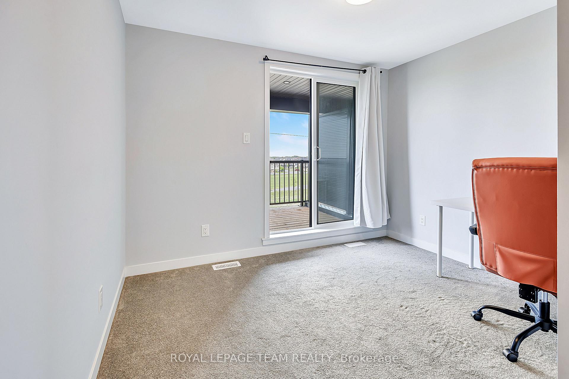 Photo 11 of 518 Parnian Private, Ottawa, Barrhaven - Half Moon Bay — HOMEH