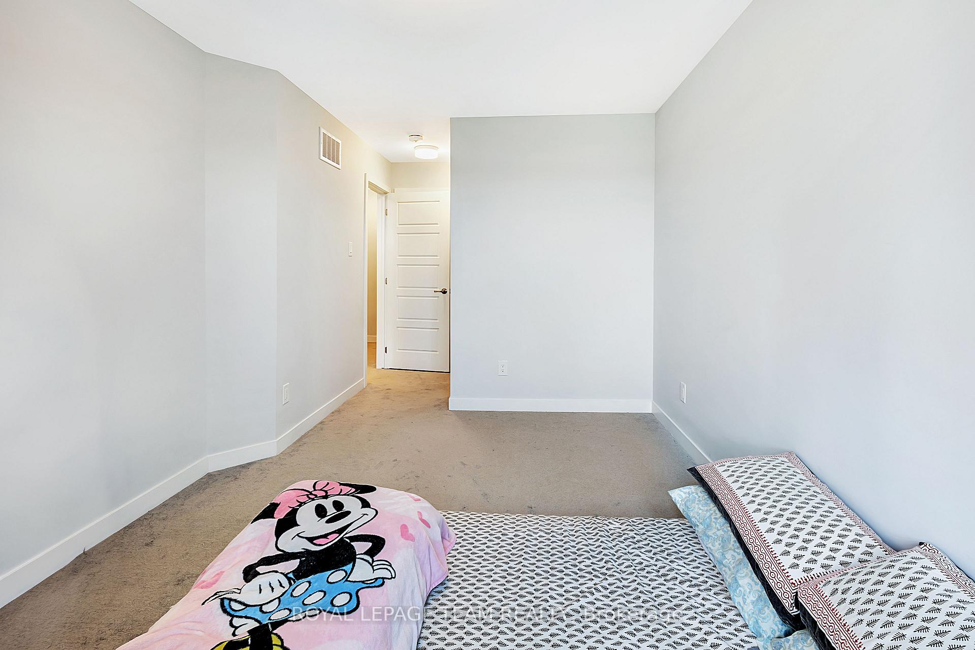 Photo 16 of 518 Parnian Private, Ottawa, Barrhaven - Half Moon Bay — HOMEH