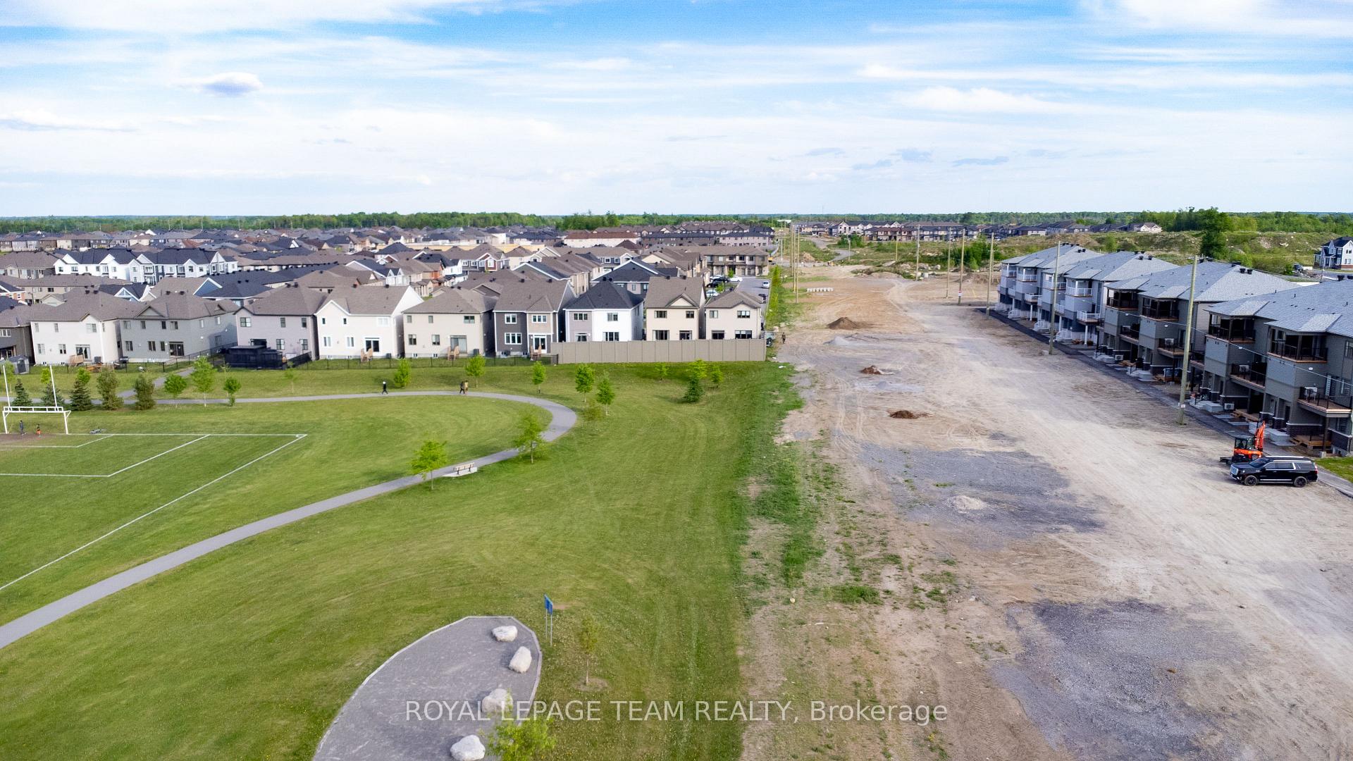 Photo 18 of 518 Parnian Private, Ottawa, Barrhaven - Half Moon Bay — HOMEH