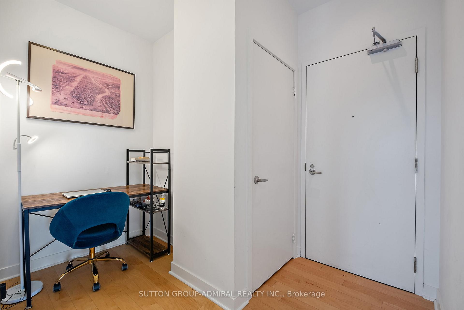 Photo 4 of Unit ph02, 58 Orchard View Boulevard, Toronto, Yonge-Eglinton — HOMEH