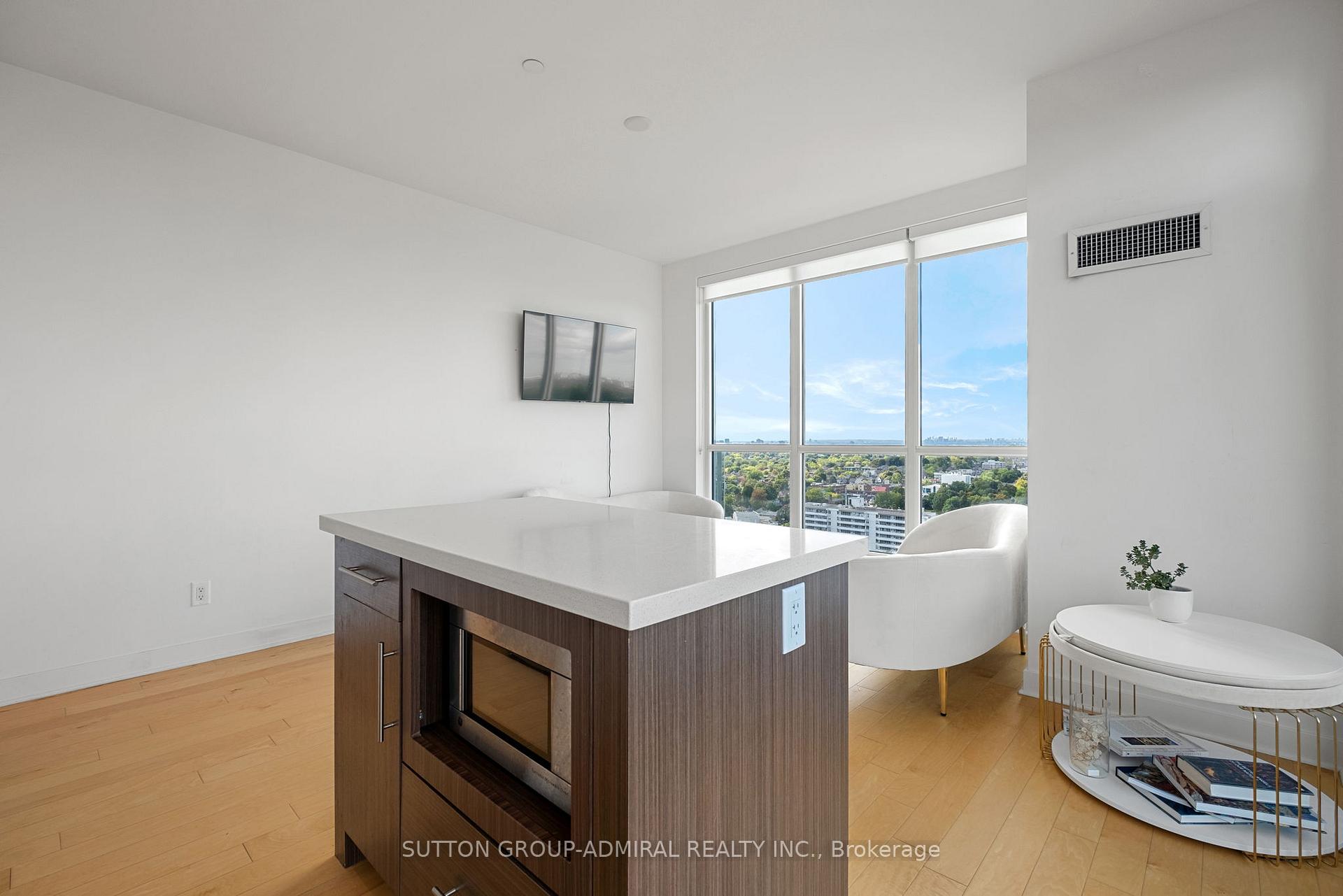 Photo 7 of Unit ph02, 58 Orchard View Boulevard, Toronto, Yonge-Eglinton — HOMEH