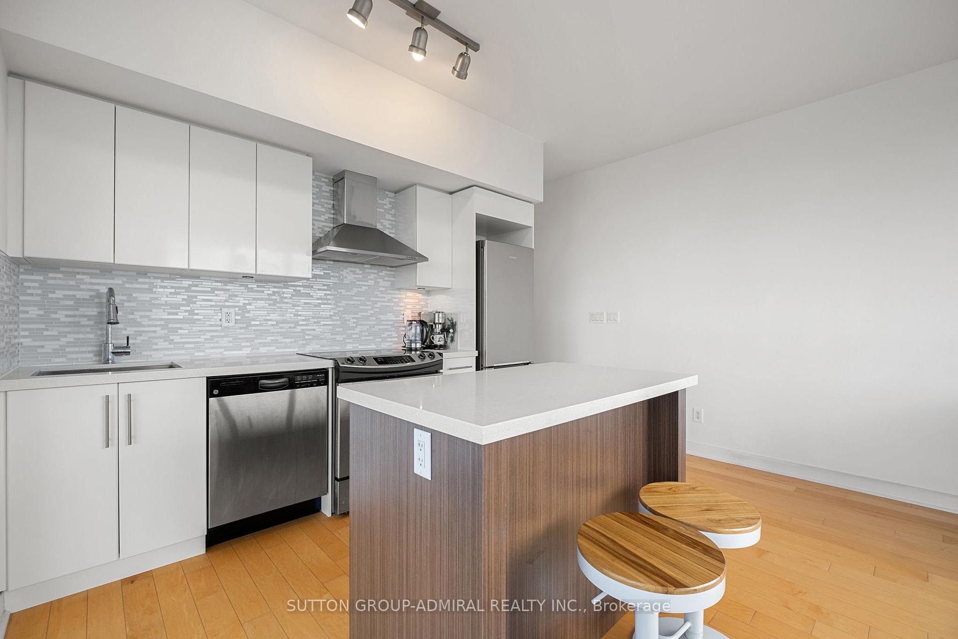 Photo 8 of Unit ph02, 58 Orchard View Boulevard, Toronto, Yonge-Eglinton — HOMEH