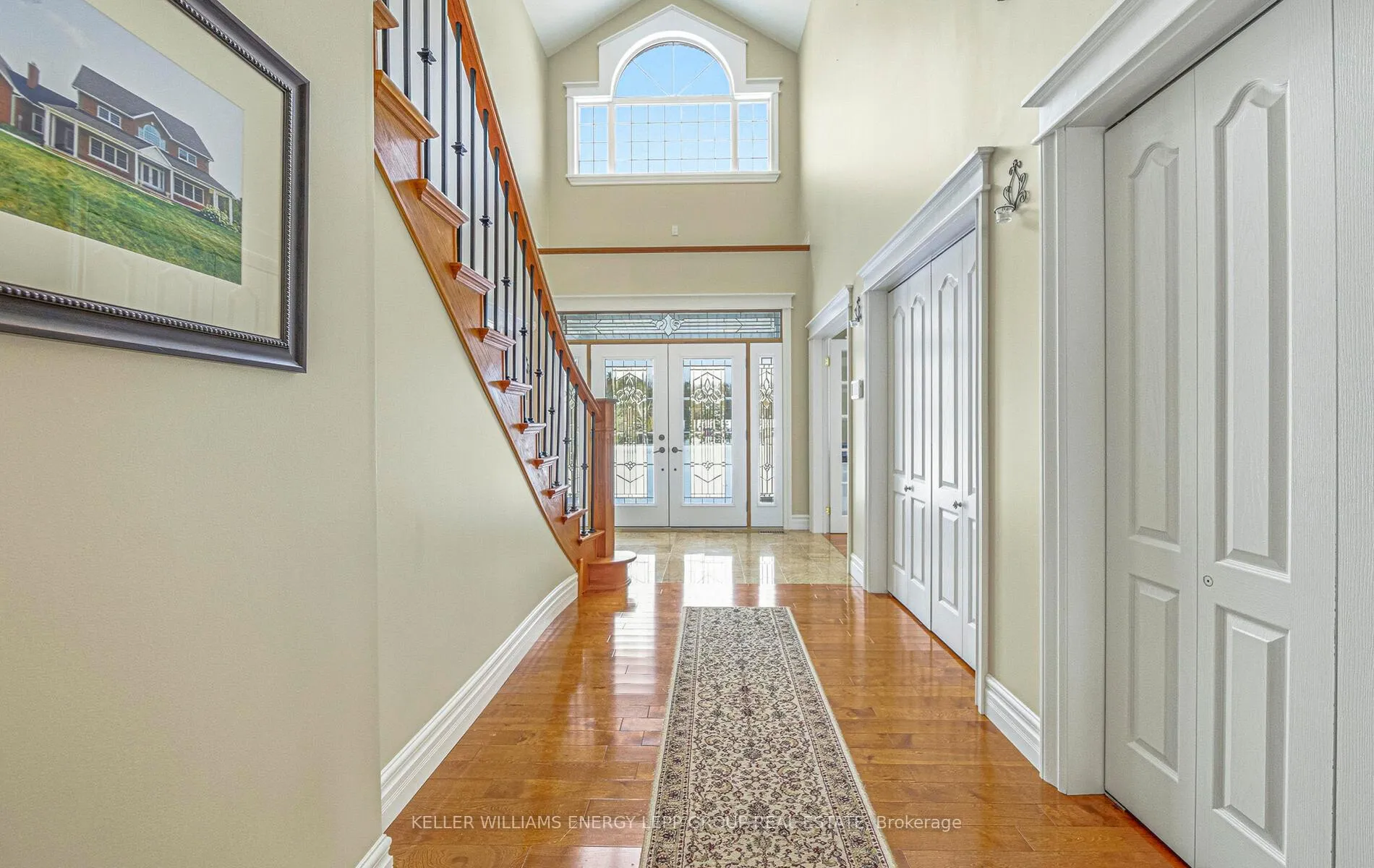 Photo 4 of 881 Carmel Crescent, Cavan Monaghan, Cavan Twp — HOMEH