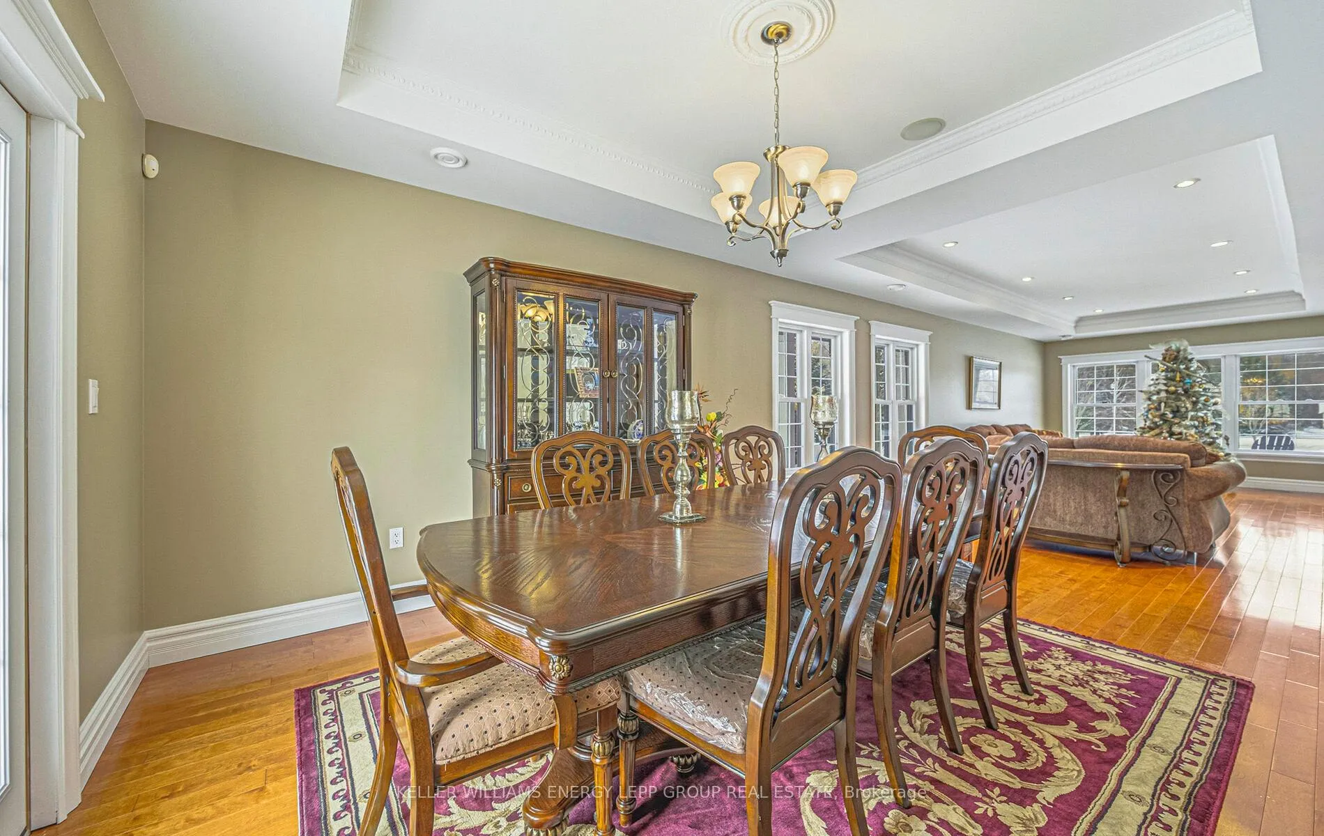 Photo 9 of 881 Carmel Crescent, Cavan Monaghan, Cavan Twp — HOMEH