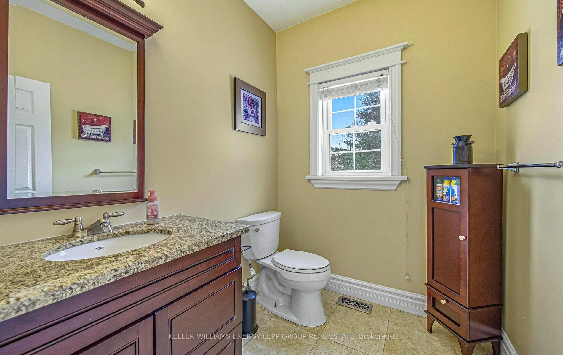 Photo 17 of 881 Carmel Crescent, Cavan Monaghan, Cavan Twp — HOMEH
