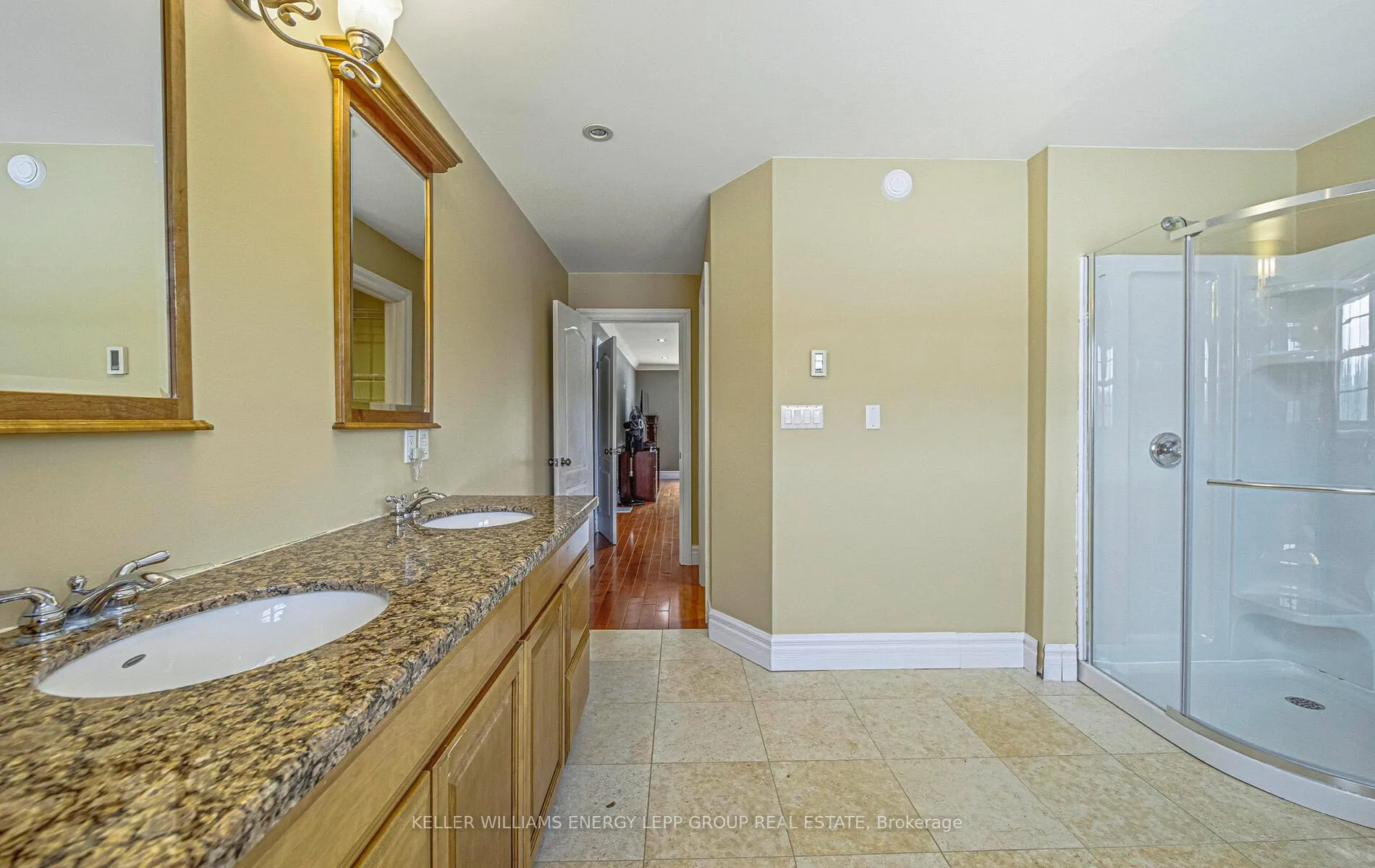 Photo 27 of 881 Carmel Crescent, Cavan Monaghan, Cavan Twp — HOMEH