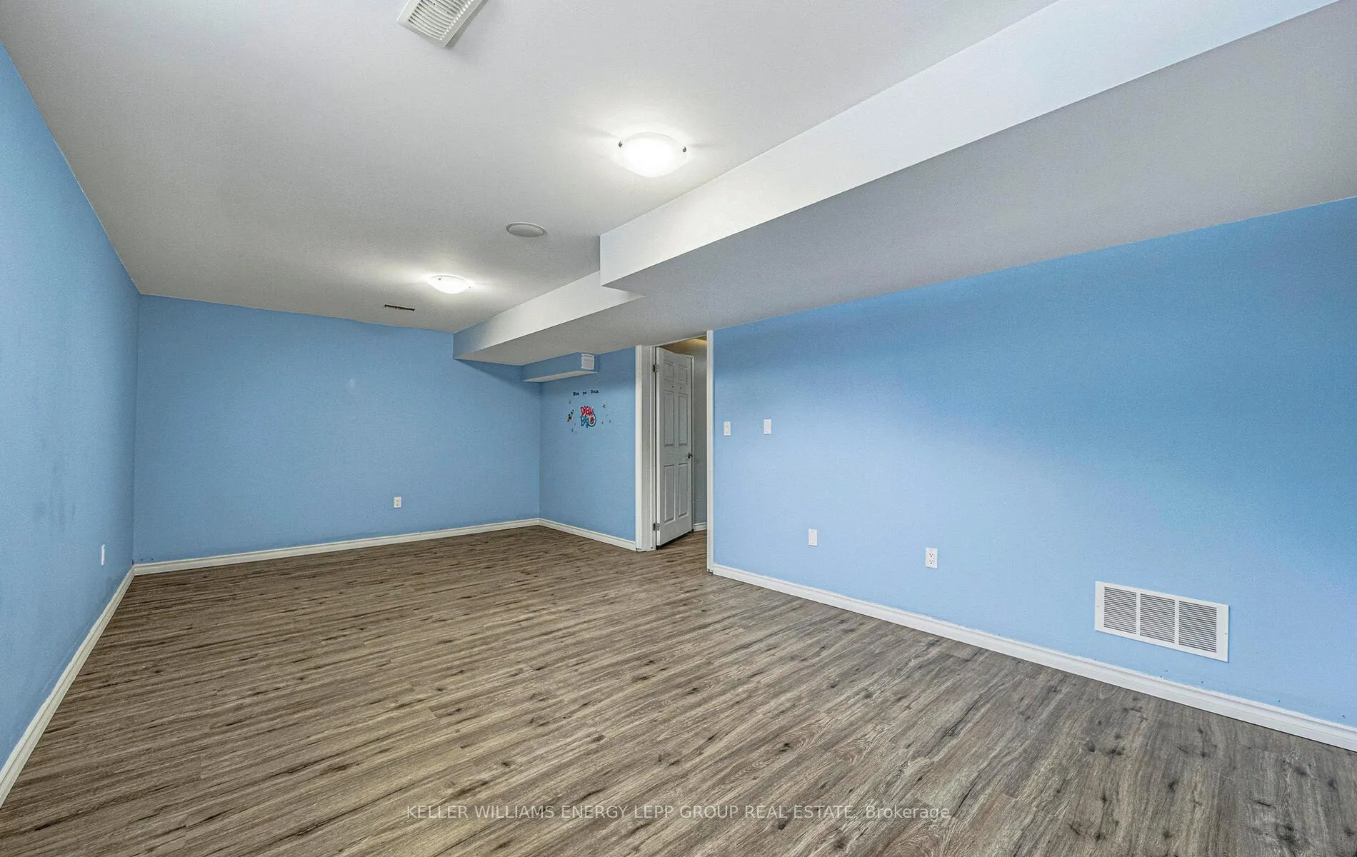Photo 31 of 881 Carmel Crescent, Cavan Monaghan, Cavan Twp — HOMEH