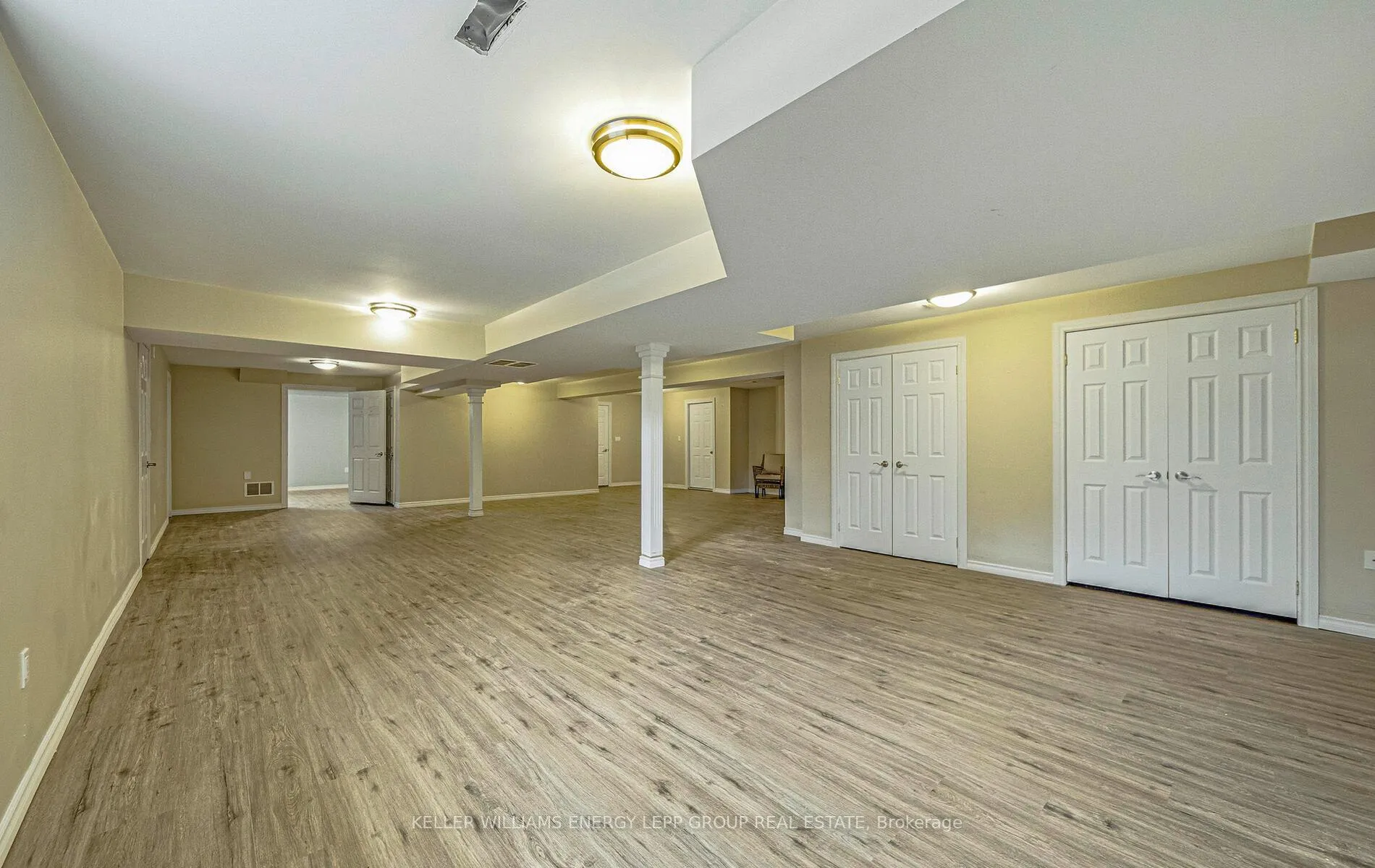Photo 32 of 881 Carmel Crescent, Cavan Monaghan, Cavan Twp — HOMEH