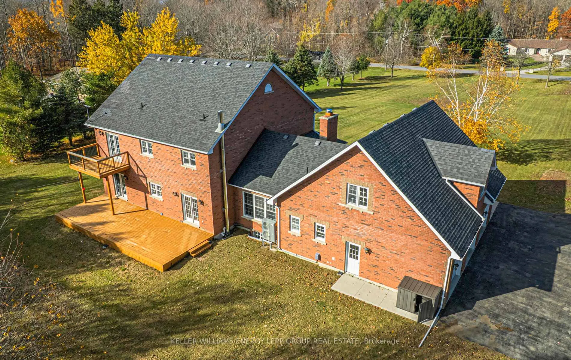 Photo 36 of 881 Carmel Crescent, Cavan Monaghan, Cavan Twp — HOMEH