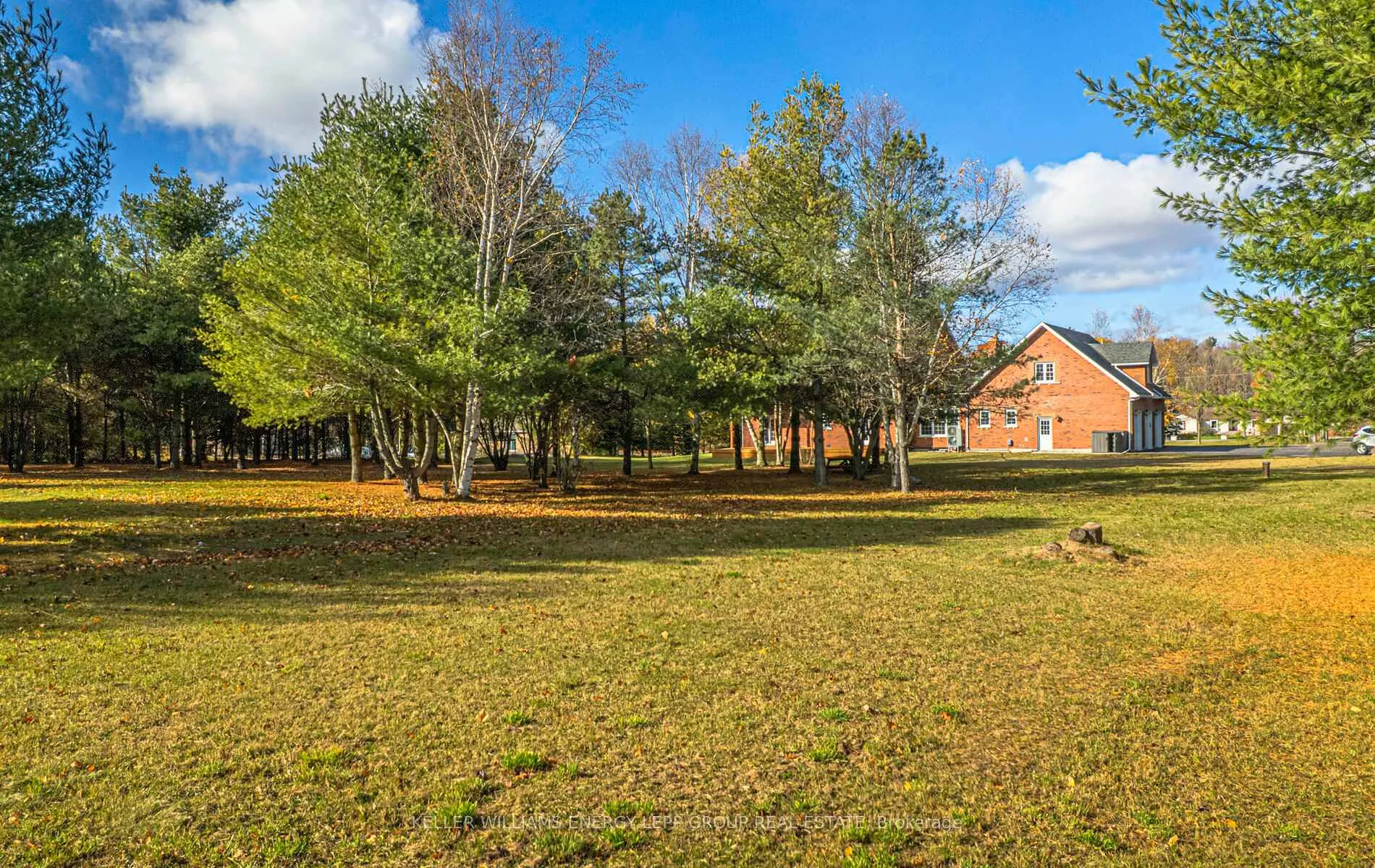 Photo 38 of 881 Carmel Crescent, Cavan Monaghan, Cavan Twp — HOMEH
