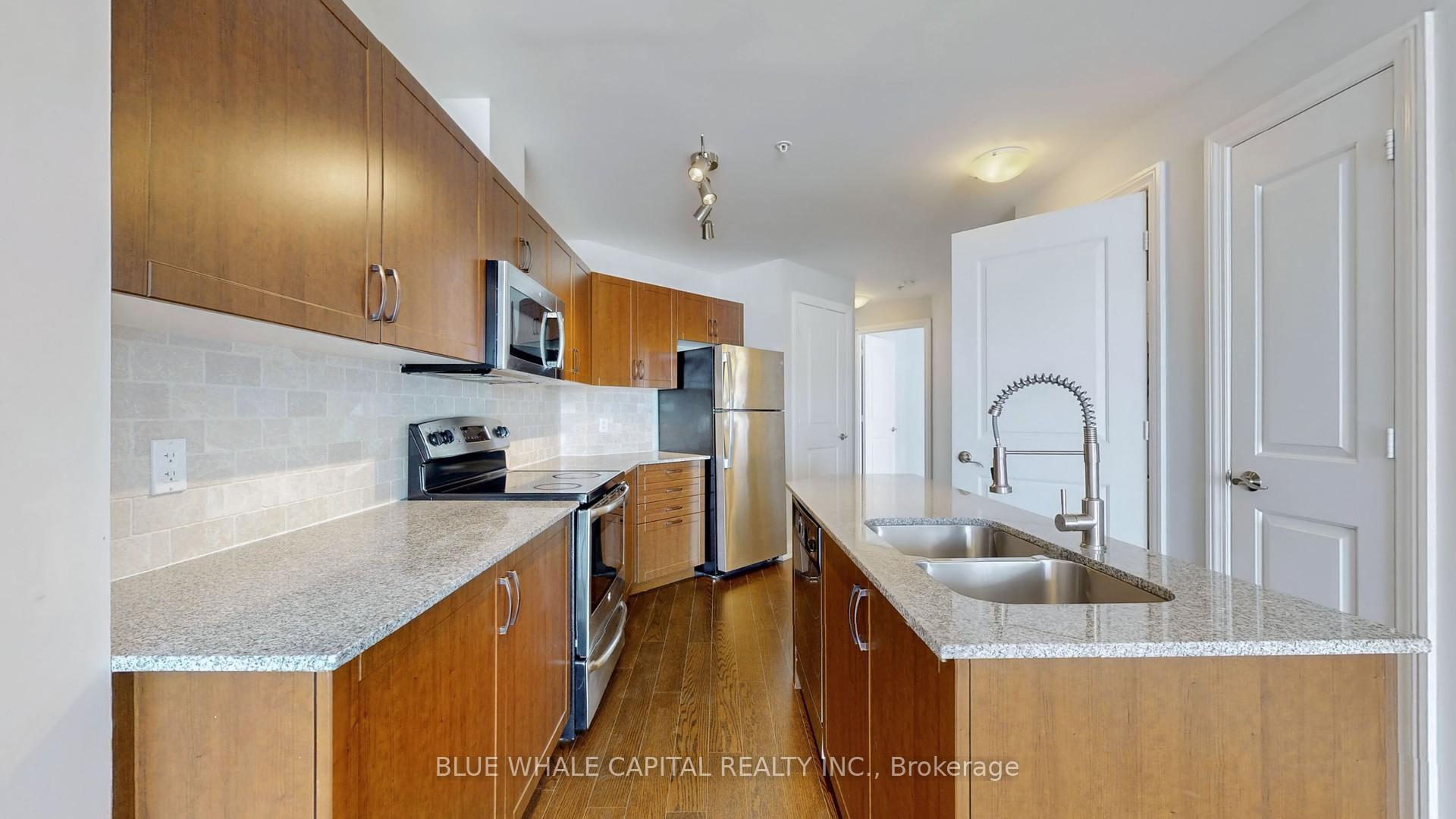 Photo 14 of Unit 426, 68 Main Street N, Markham, Old Markham Village — HOMEH