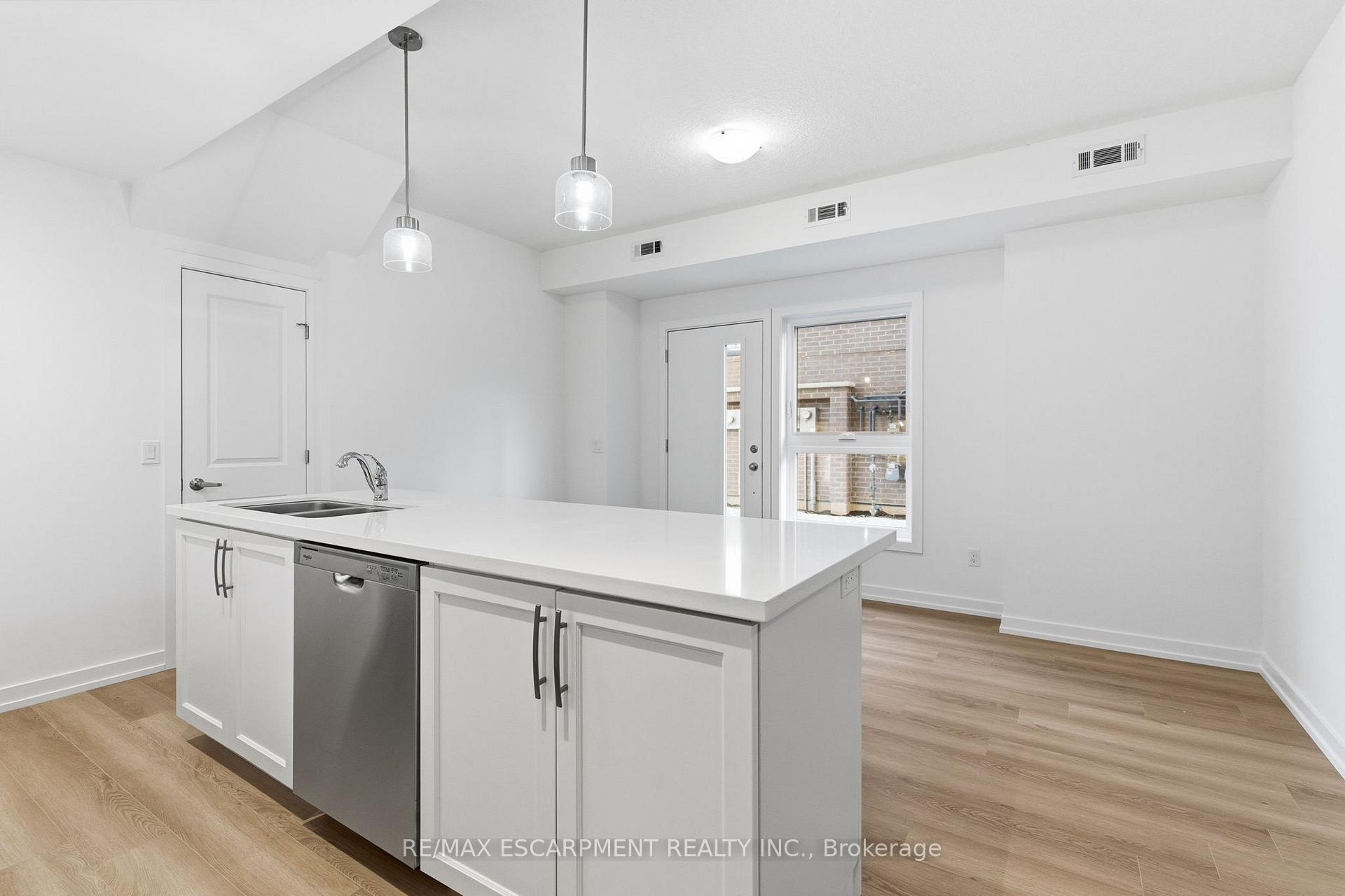 Photo 32 of Unit 29, 70 Kenesky Drive, Hamilton, Waterdown — HOMEH