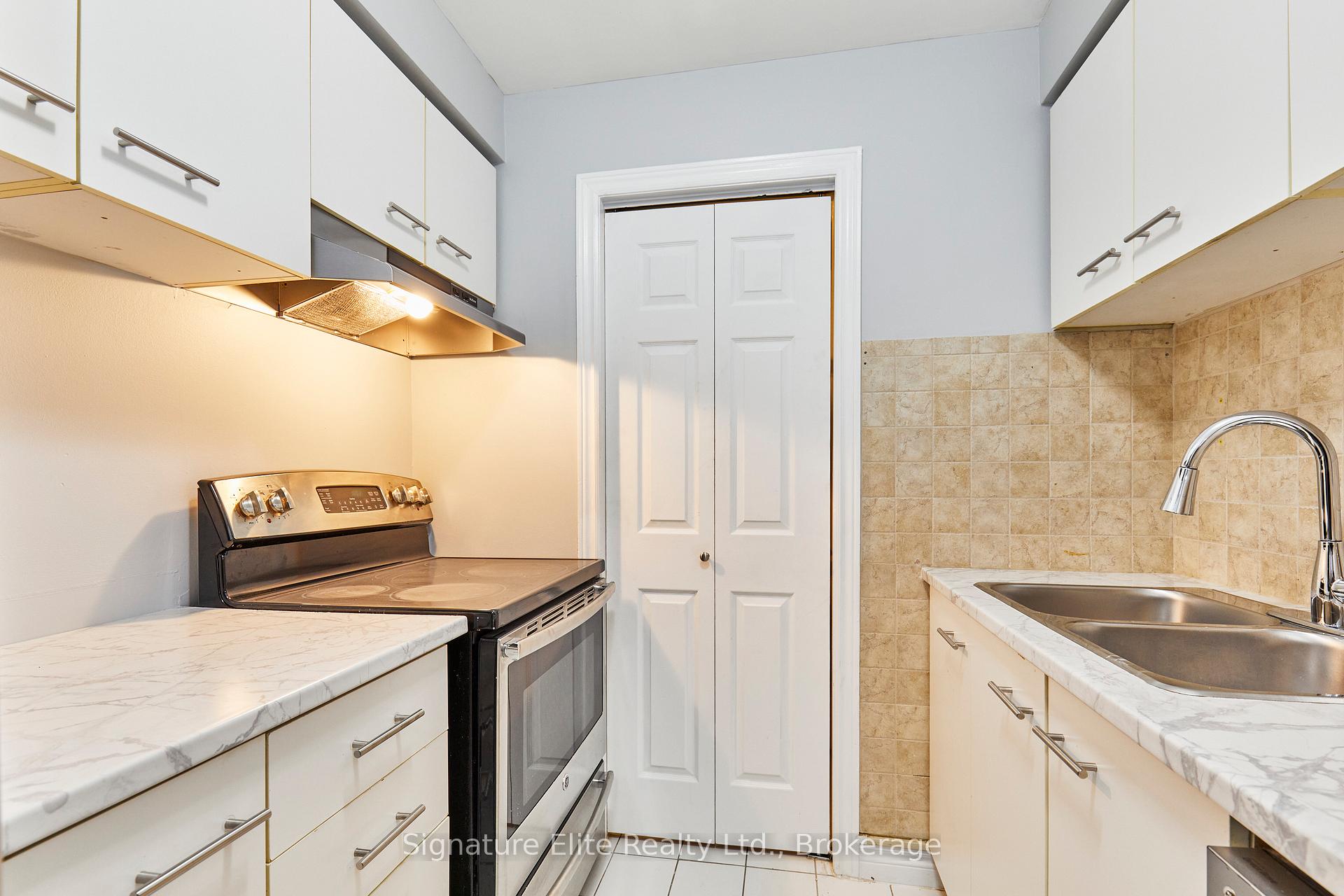 Photo 14 of Unit 404, 189 Lake Driveway W, Ajax, South West — HOMEH