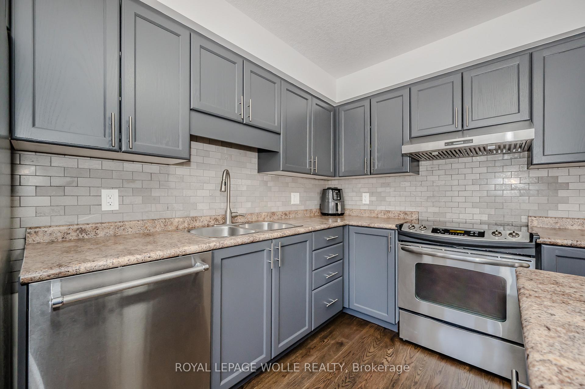 Photo 9 of Unit M62, 175 David Bergey Dr, Kitchener — HOMEH