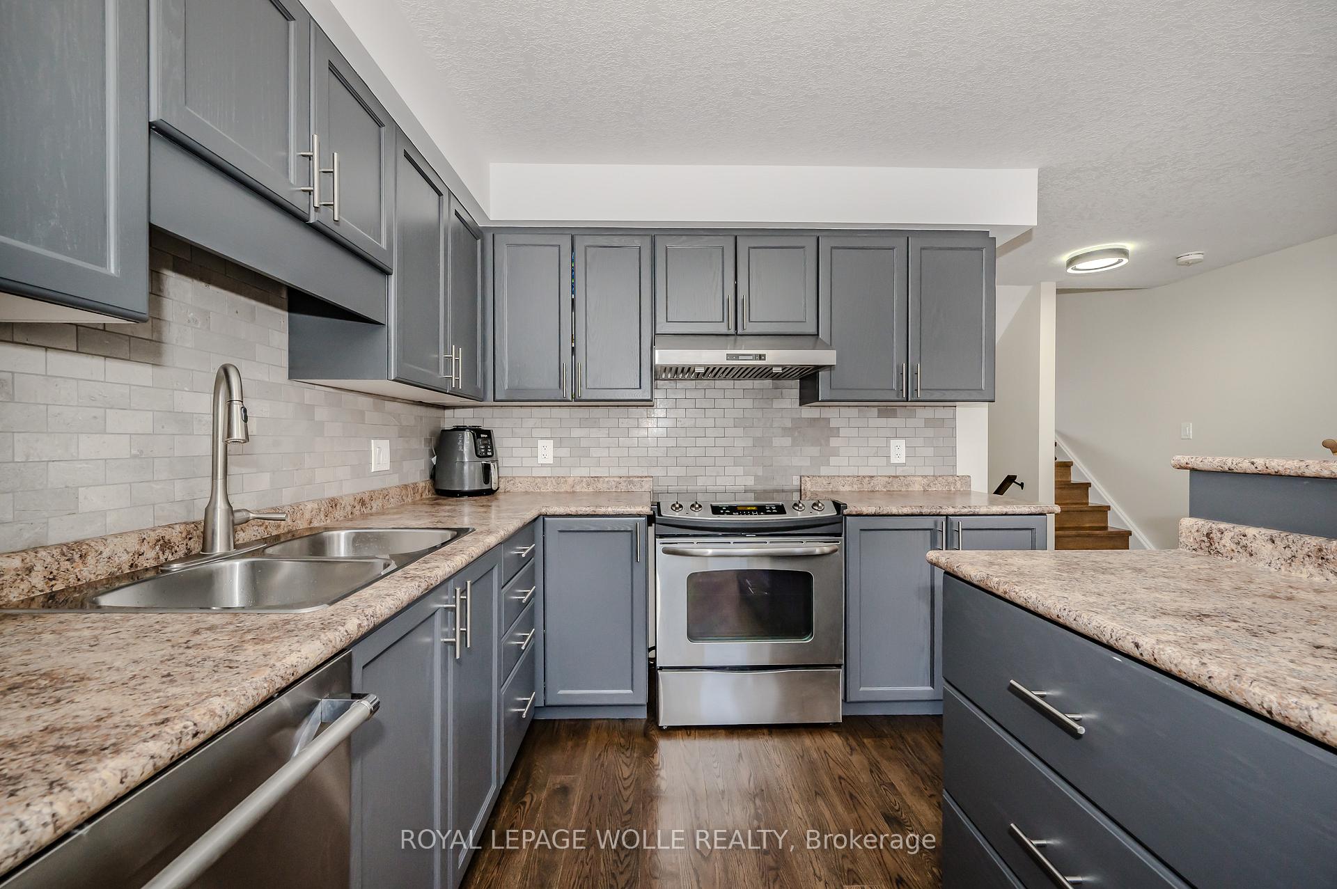 Photo 10 of Unit M62, 175 David Bergey Dr, Kitchener — HOMEH