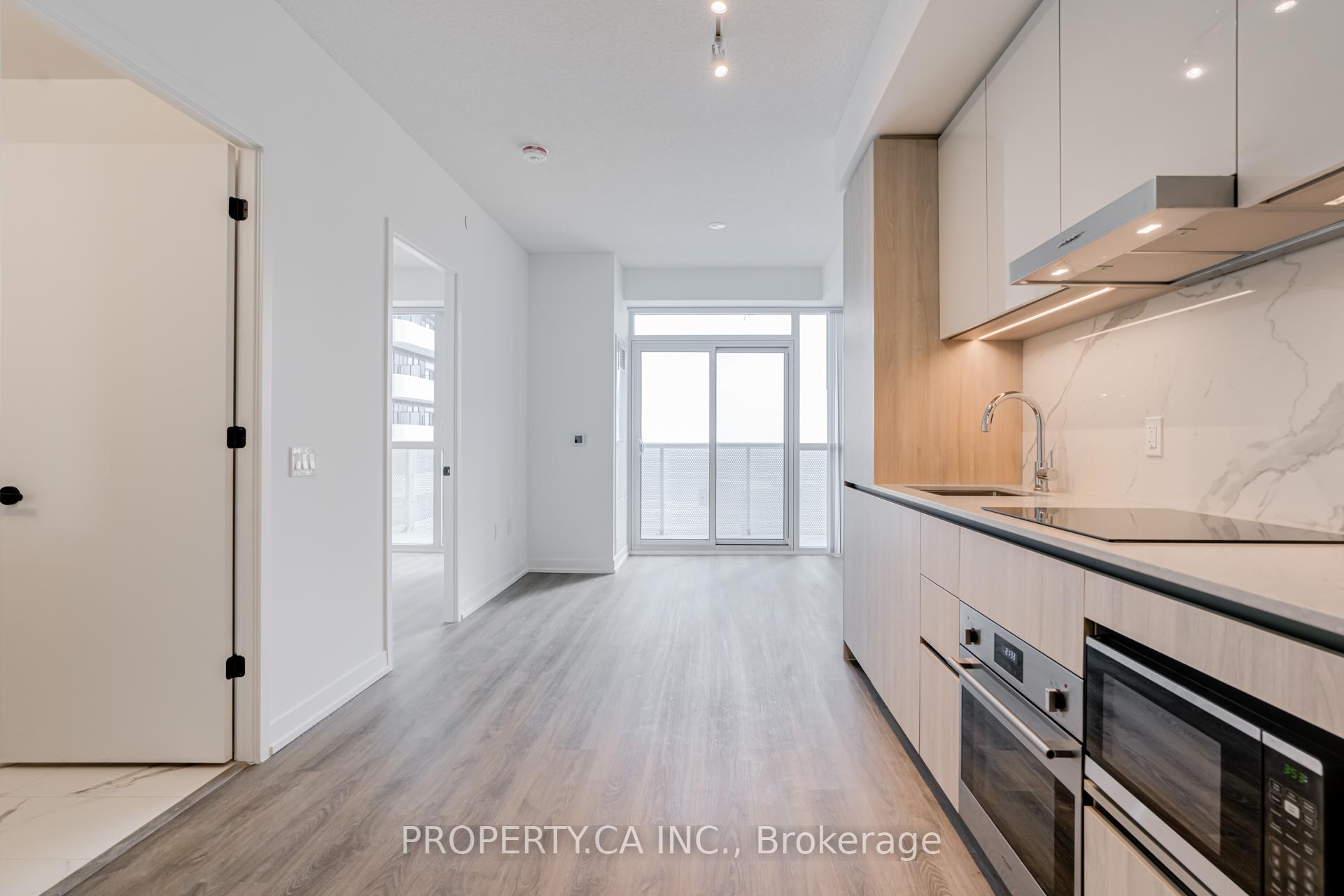 Photo 1 of Unit 4010, 8 Interchange Way, Vaughan, Vaughan Corporate Centre — HOMEH