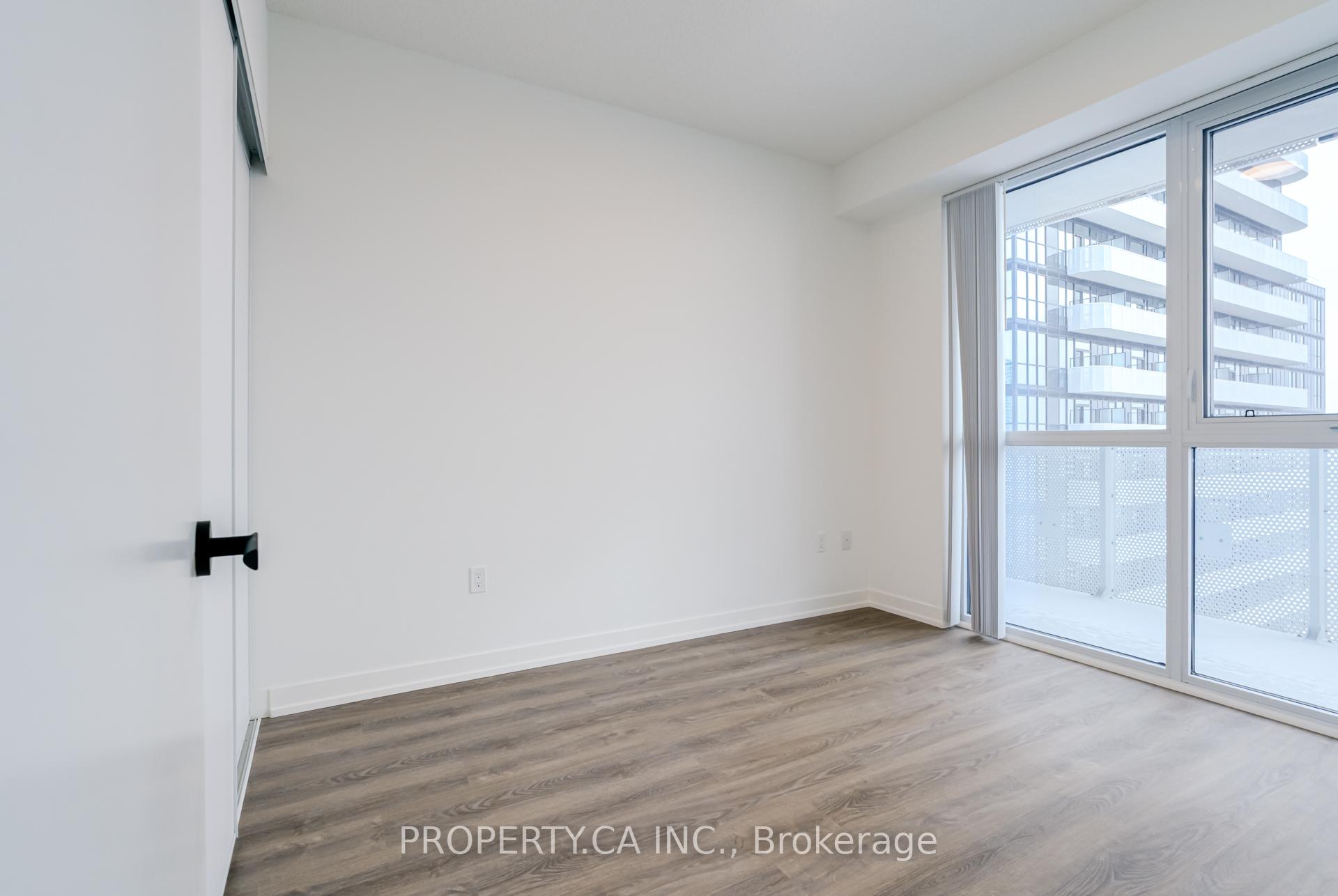 Photo 10 of Unit 4010, 8 Interchange Way, Vaughan, Vaughan Corporate Centre — HOMEH