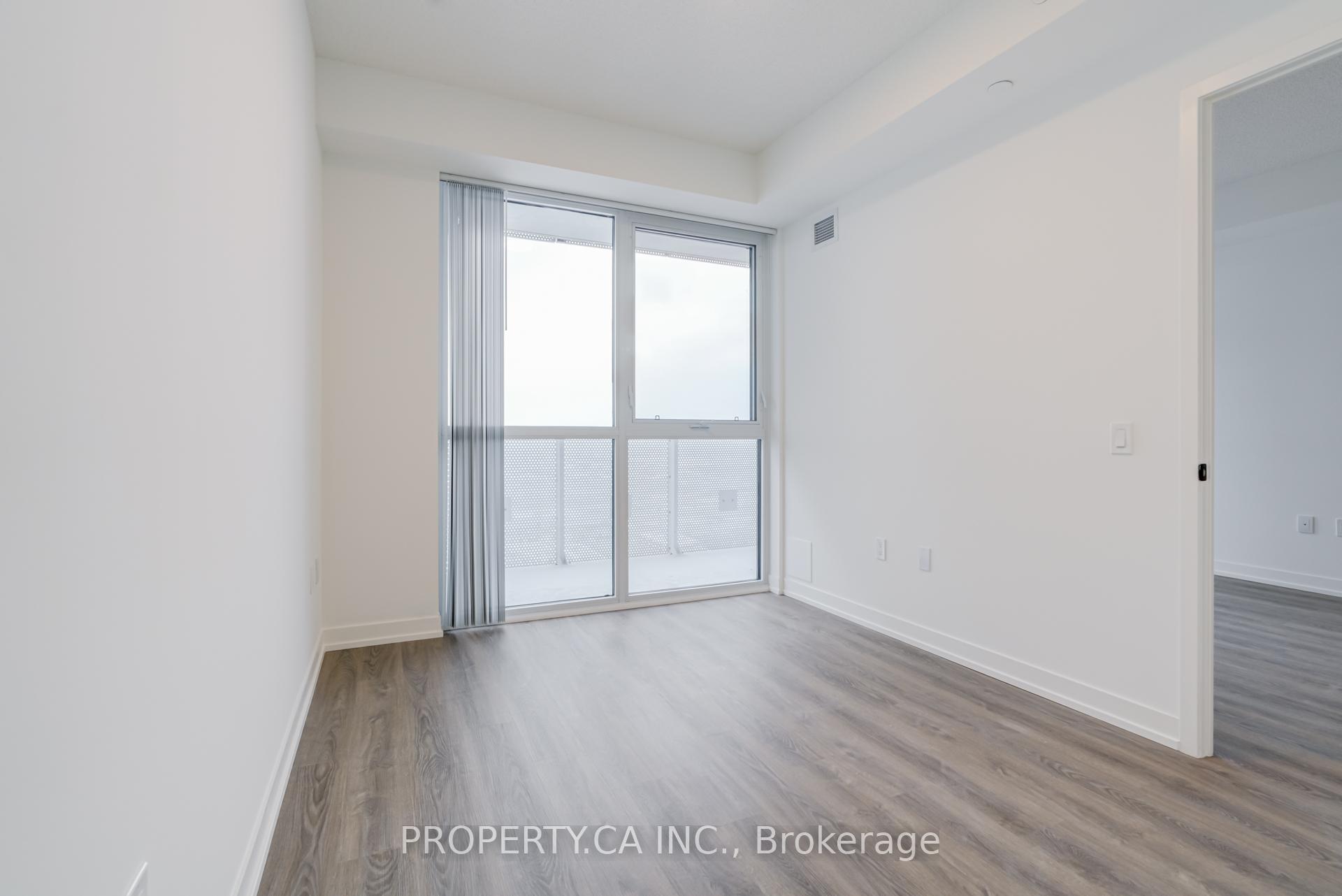 Photo 12 of Unit 4010, 8 Interchange Way, Vaughan, Vaughan Corporate Centre — HOMEH