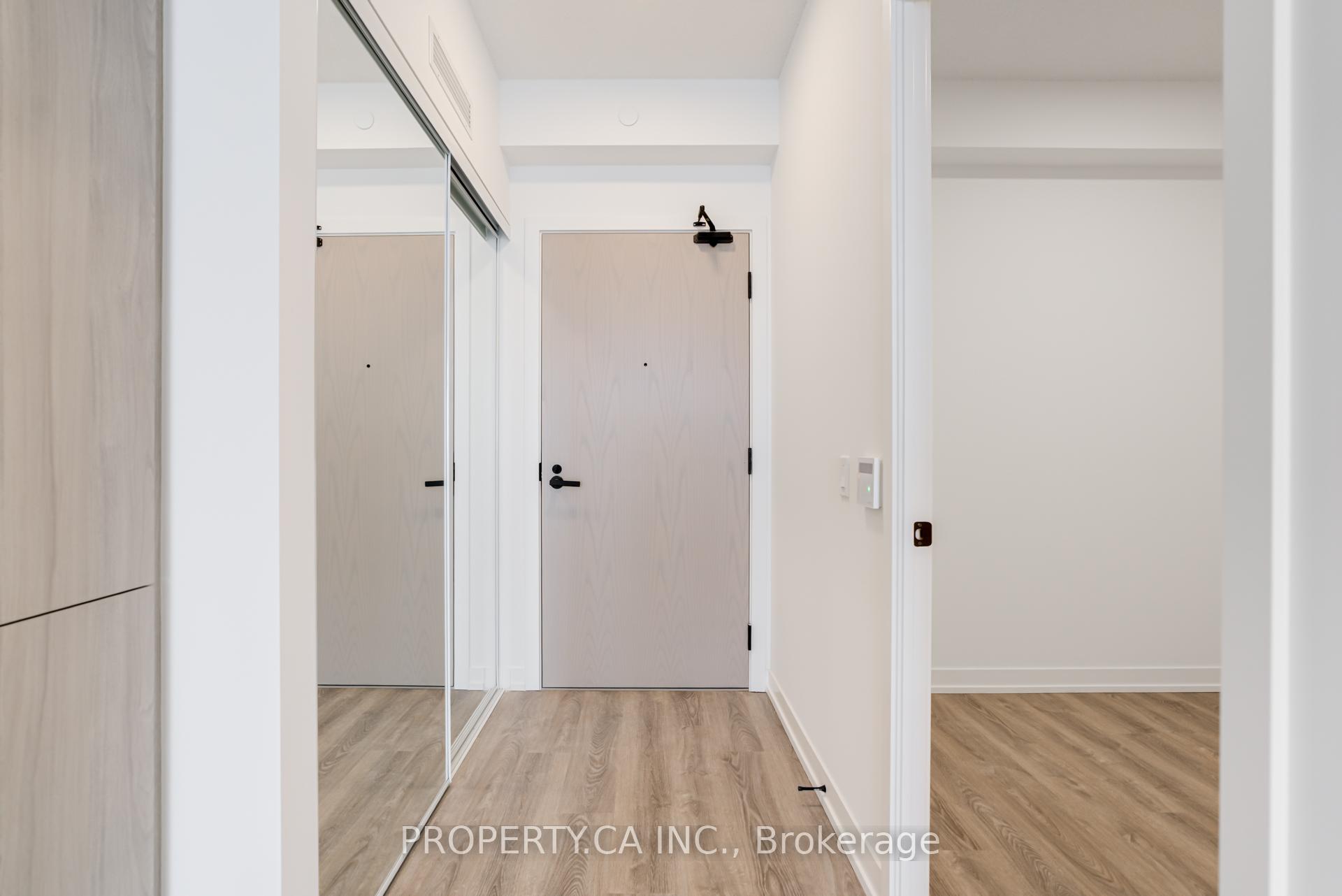 Photo 16 of Unit 4010, 8 Interchange Way, Vaughan, Vaughan Corporate Centre — HOMEH