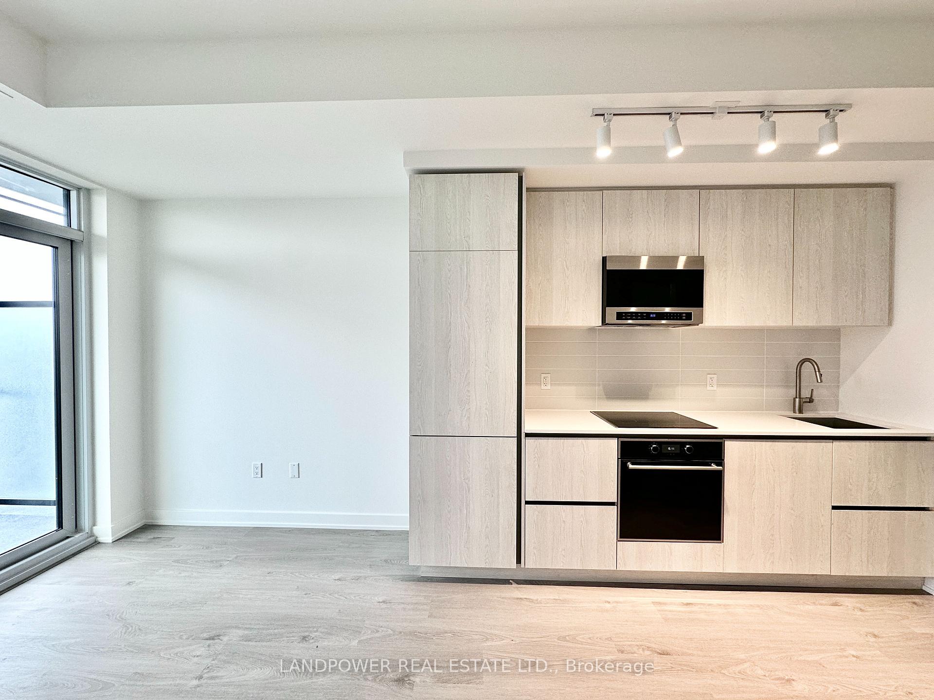 Photo 3 of Unit 1610, 110 Broadway Avenue, Toronto, Mount Pleasant West — HOMEH