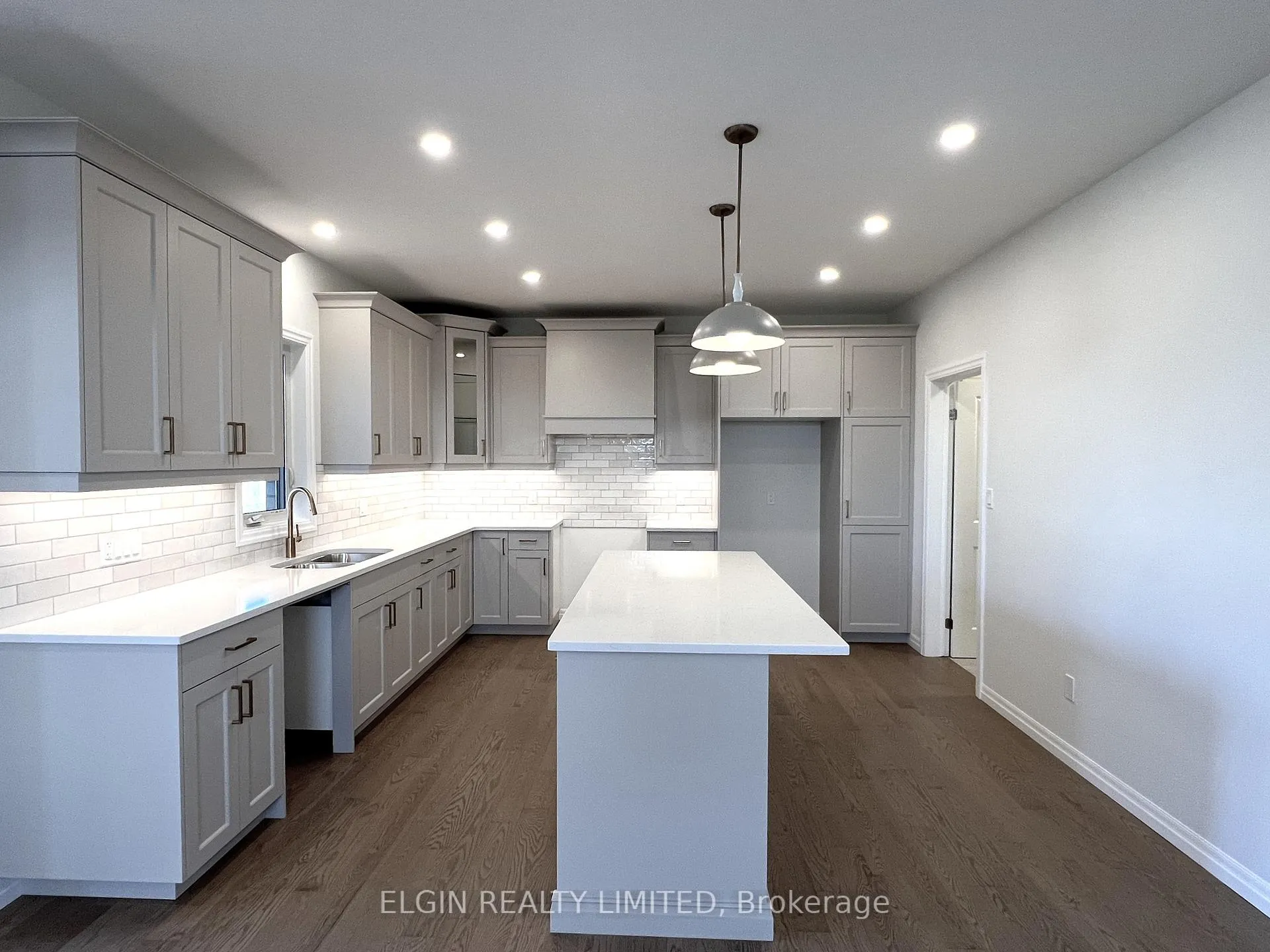 Photo 4 of 42203 McBain Line, Central Elgin, Rural Central Elgin — HOMEH