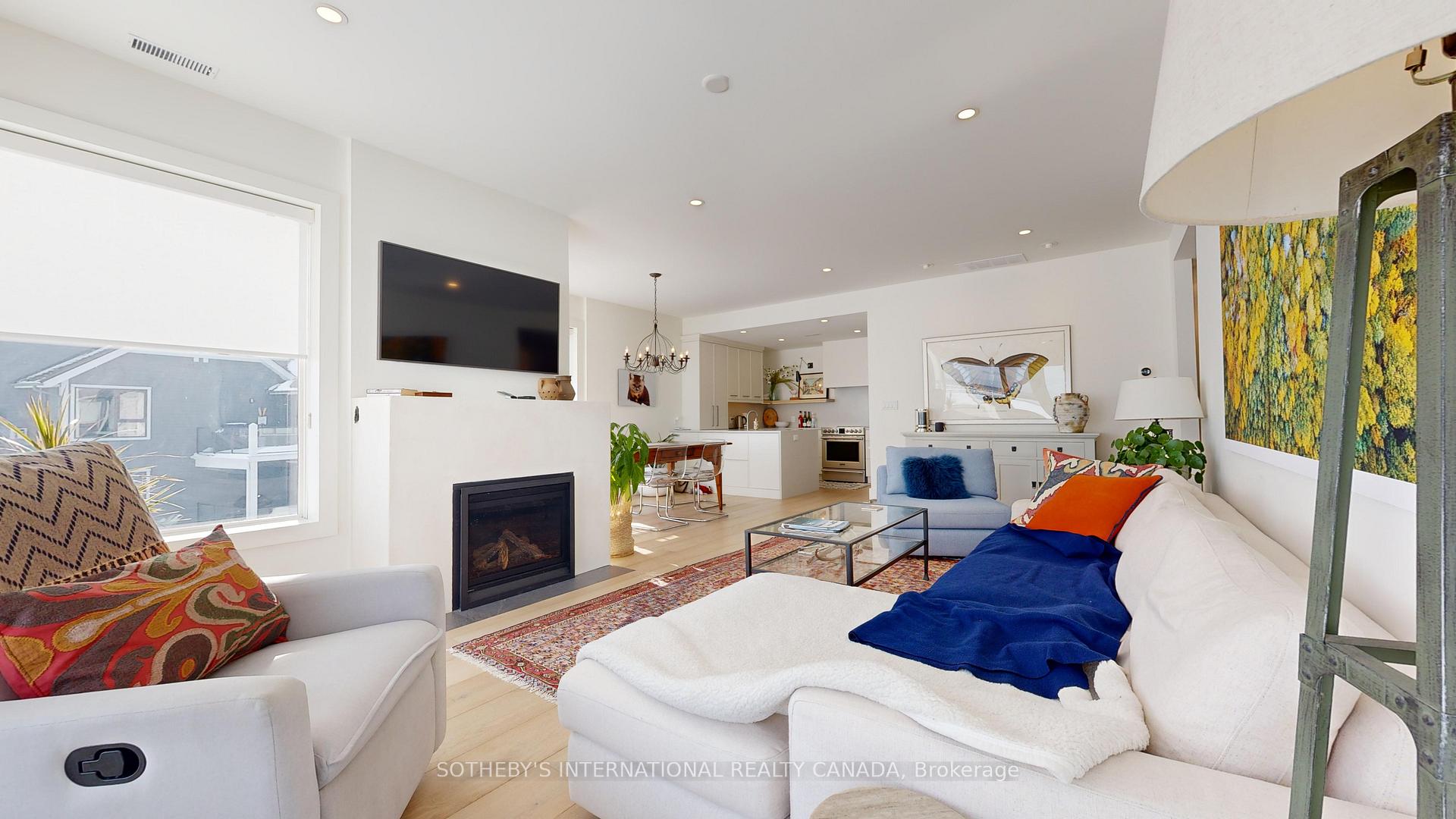 Photo 4 of 540 Mariners Way, Collingwood — HOMEH