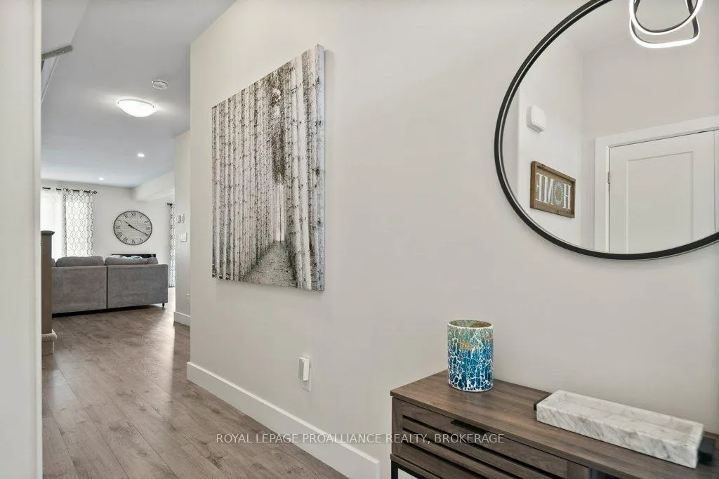 Photo 4 of 103 Pearce Street, Loyalist, Amherstview — HOMEH