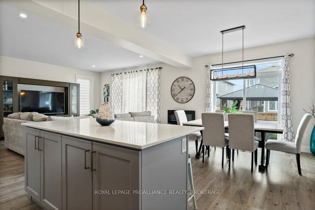 Photo 17 of 103 Pearce Street, Loyalist, Amherstview — HOMEH