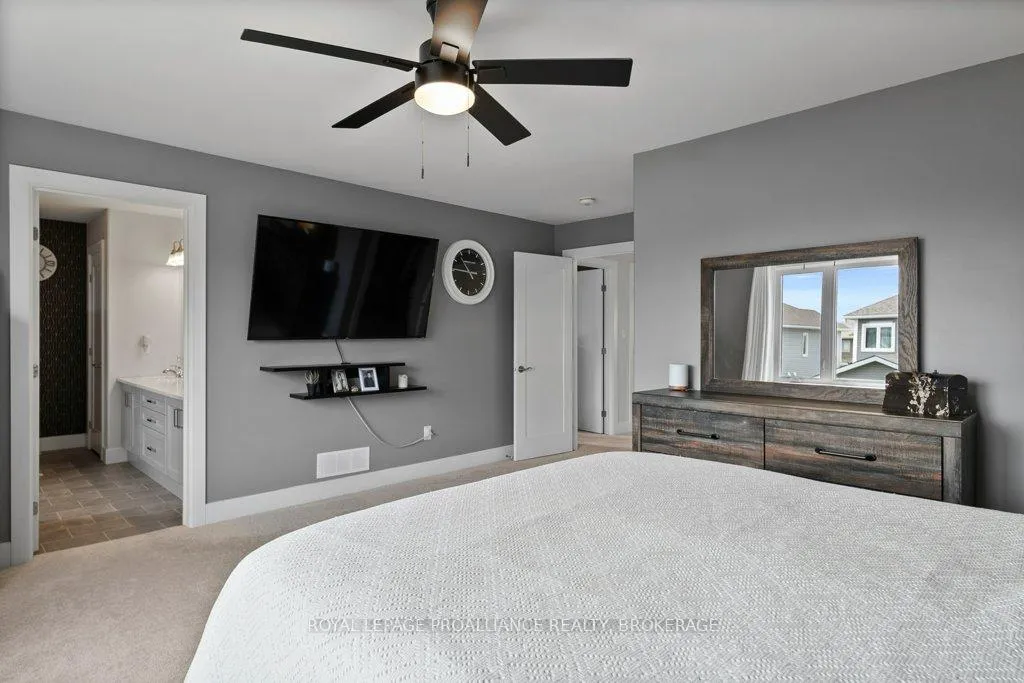 Photo 23 of 103 Pearce Street, Loyalist, Amherstview — HOMEH