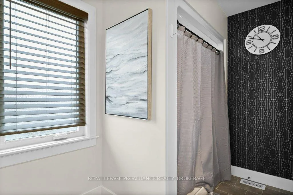 Photo 25 of 103 Pearce Street, Loyalist, Amherstview — HOMEH