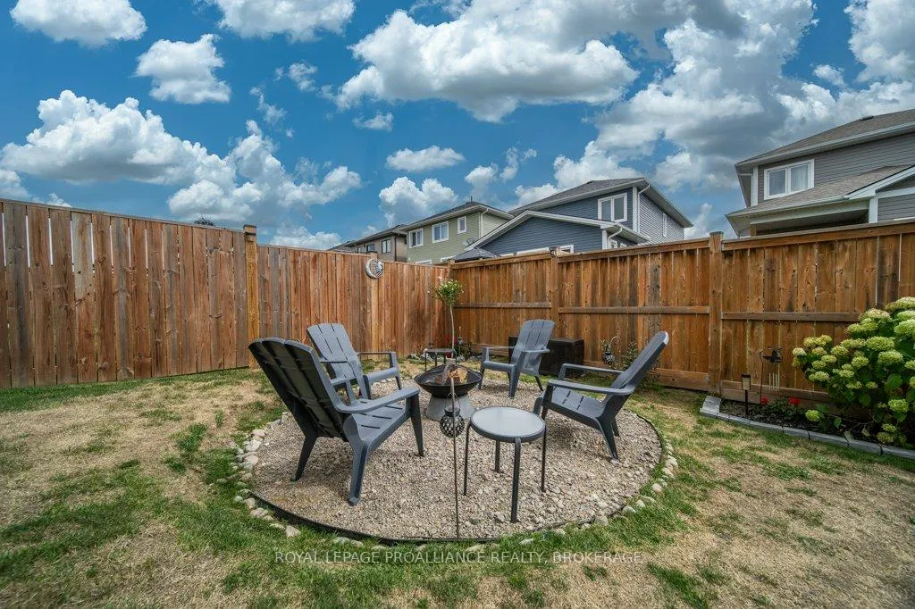 Photo 38 of 103 Pearce Street, Loyalist, Amherstview — HOMEH